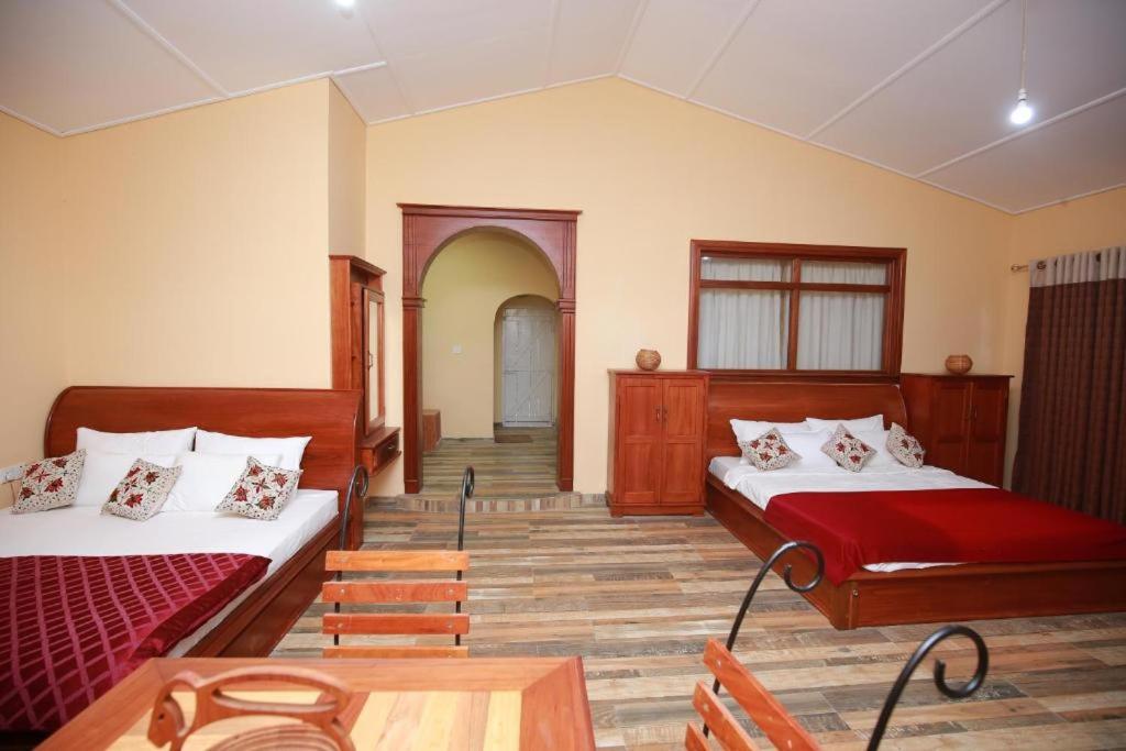 Family Room photo 2