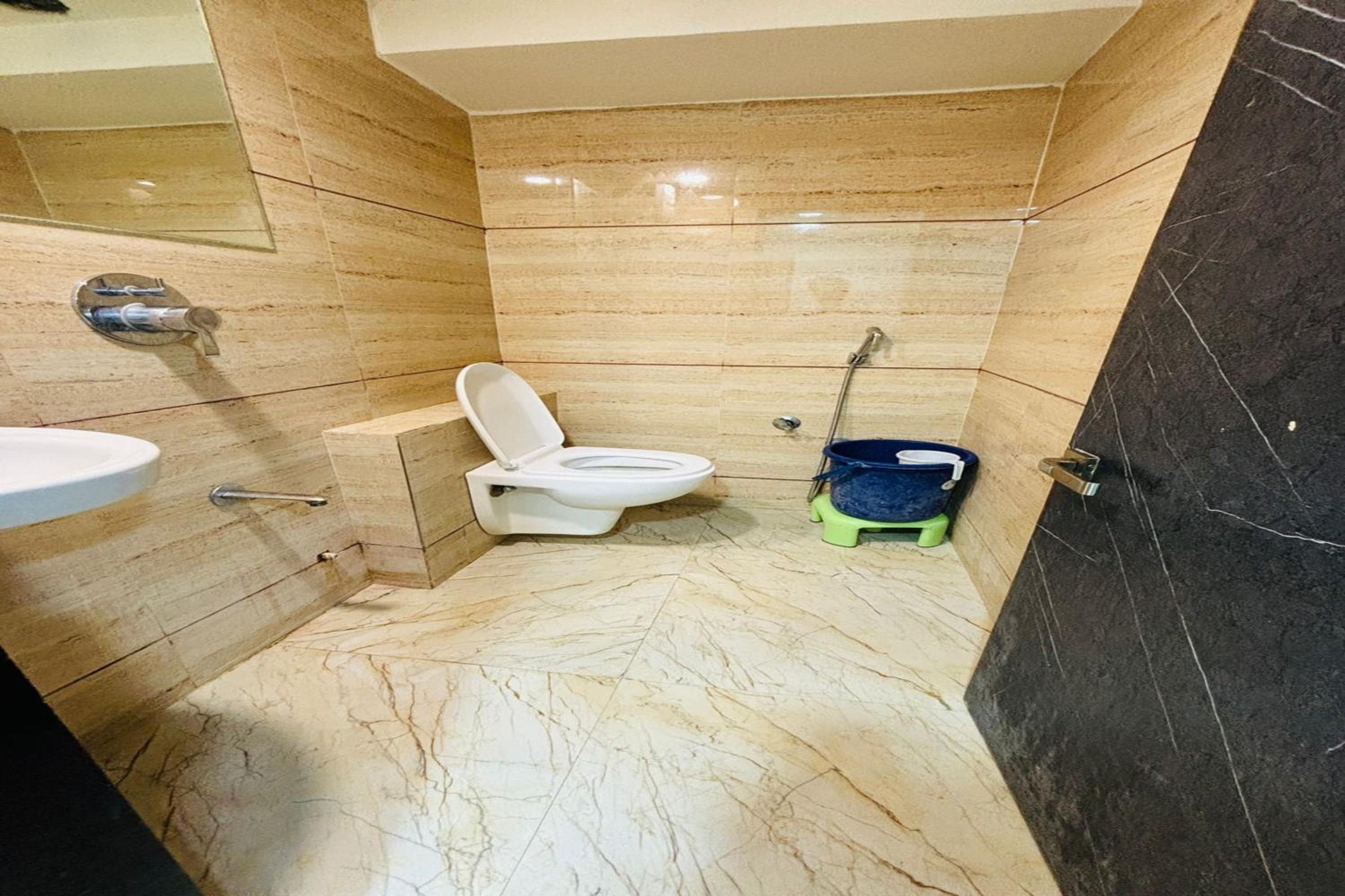 Deluxe Triple Room - Photo 5
