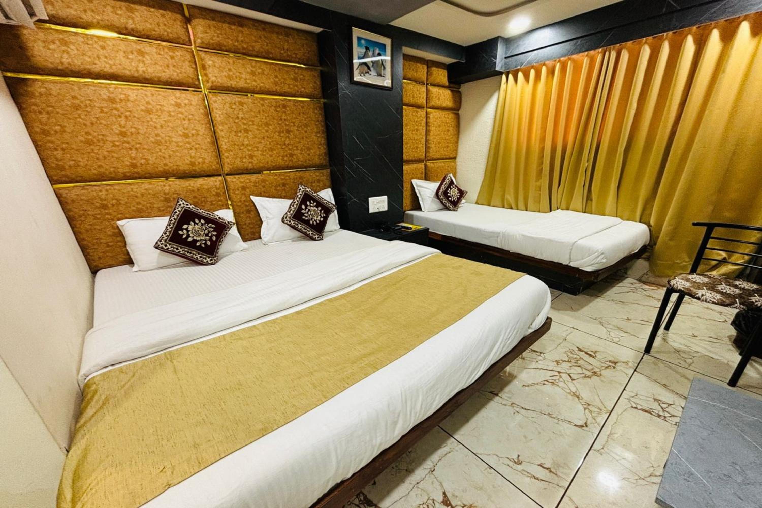 Deluxe Triple Room - Photo 3