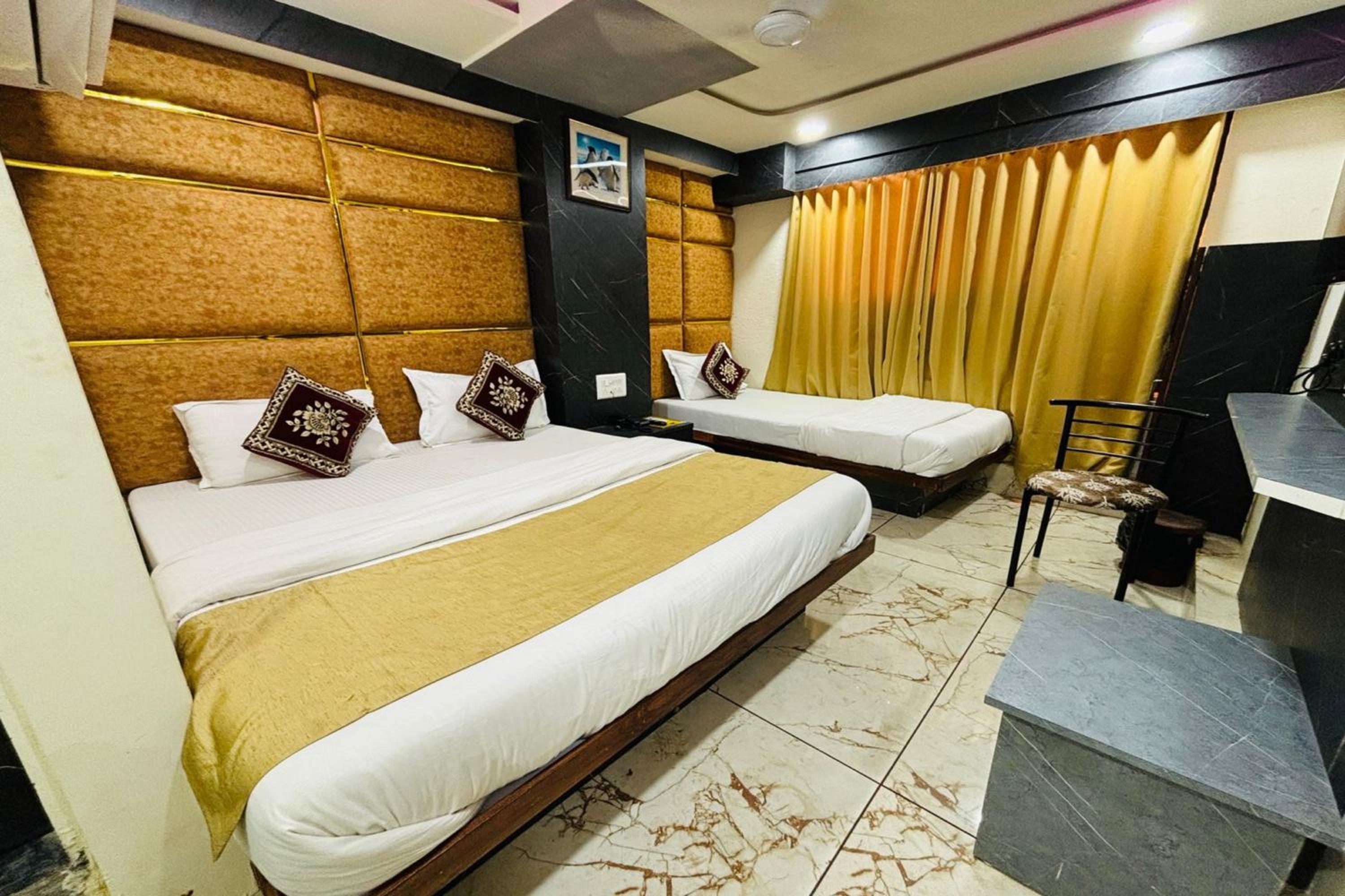 Deluxe Triple Room - Photo 2