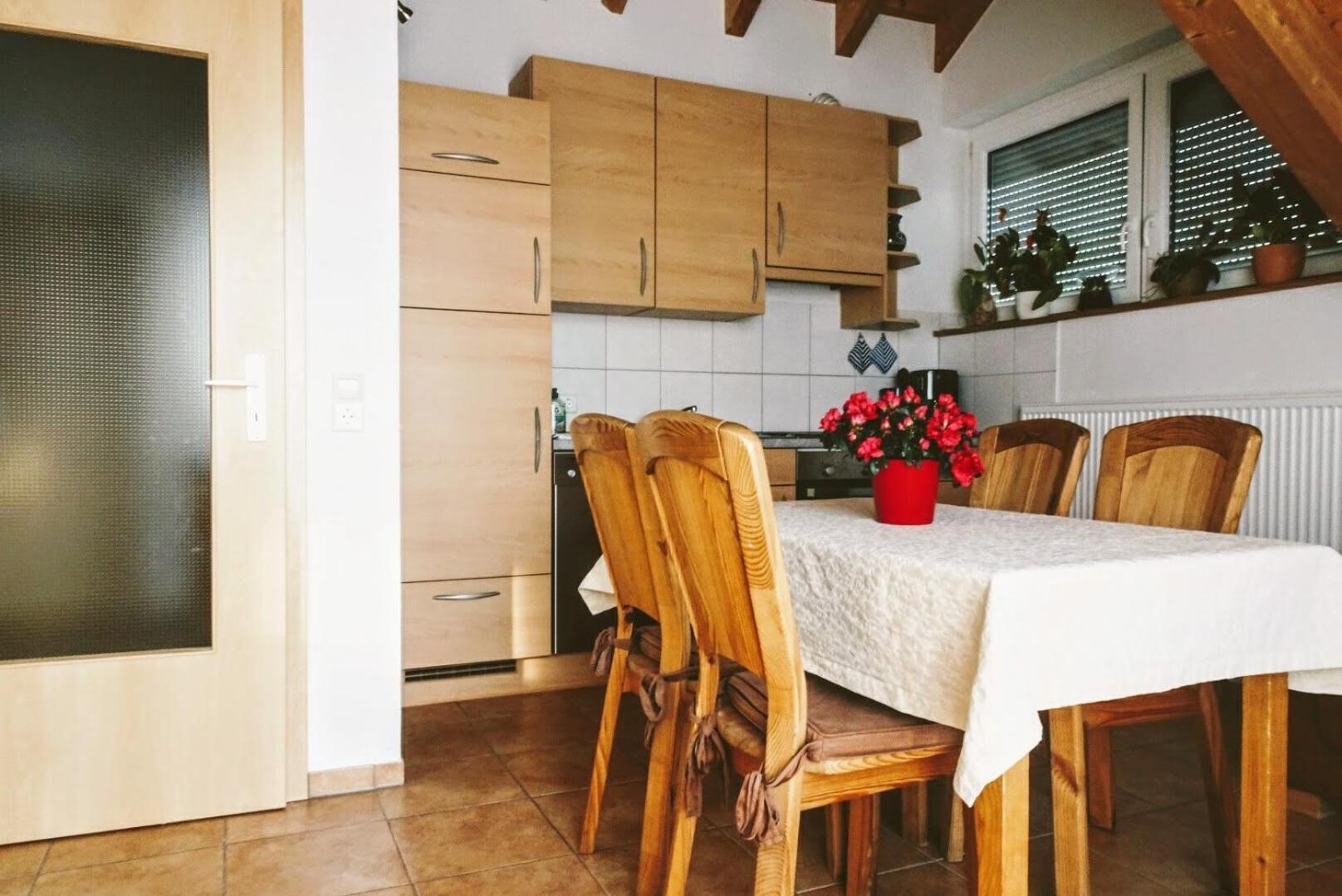 Two-Bedroom Apartment with Balcony photo 3