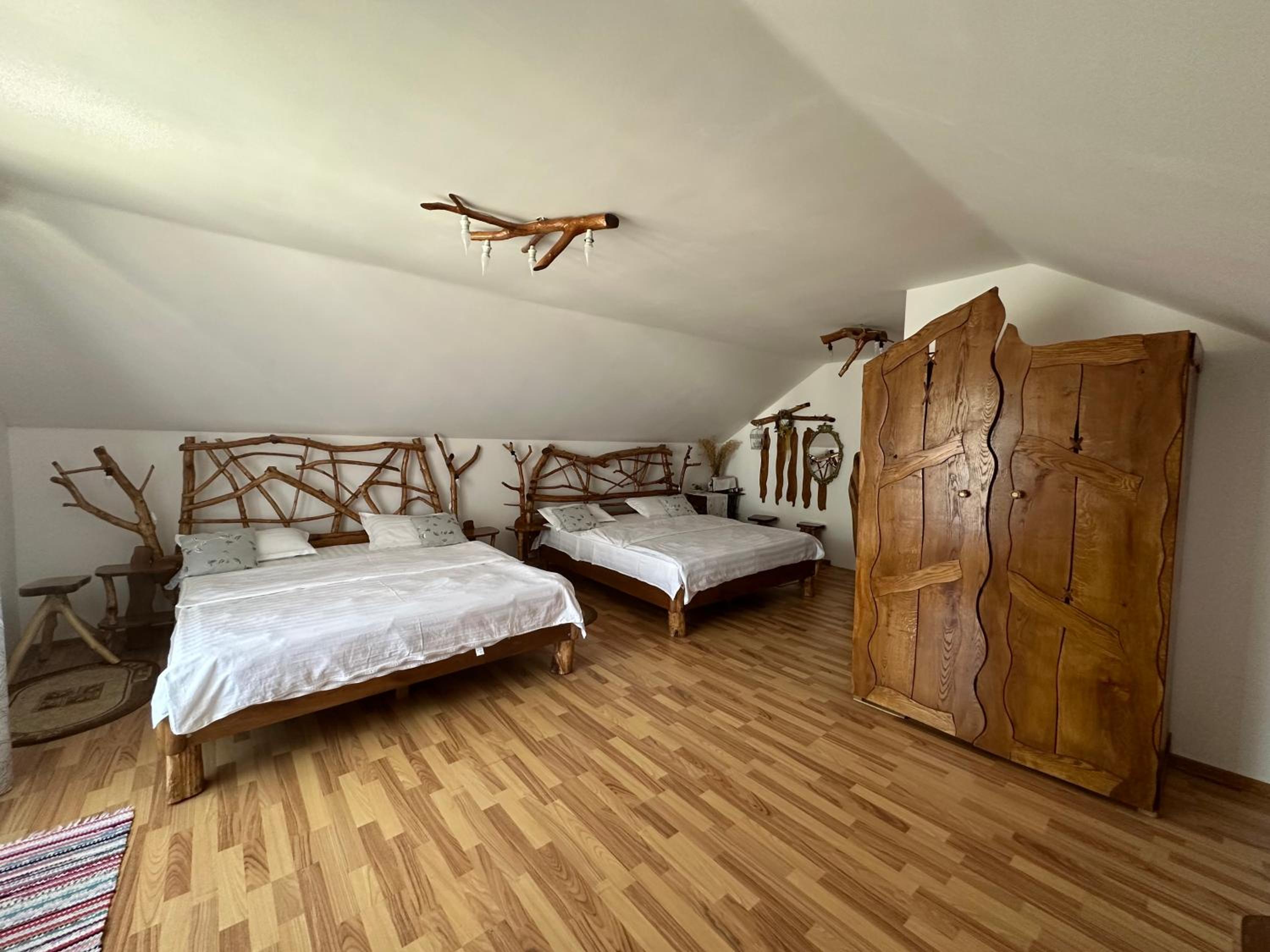 Quadruple Room with Private Bathroom