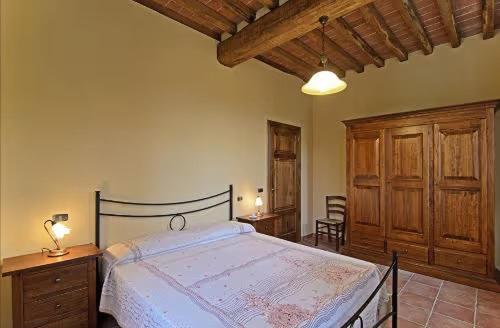 One-Bedroom Apartment with Garden View