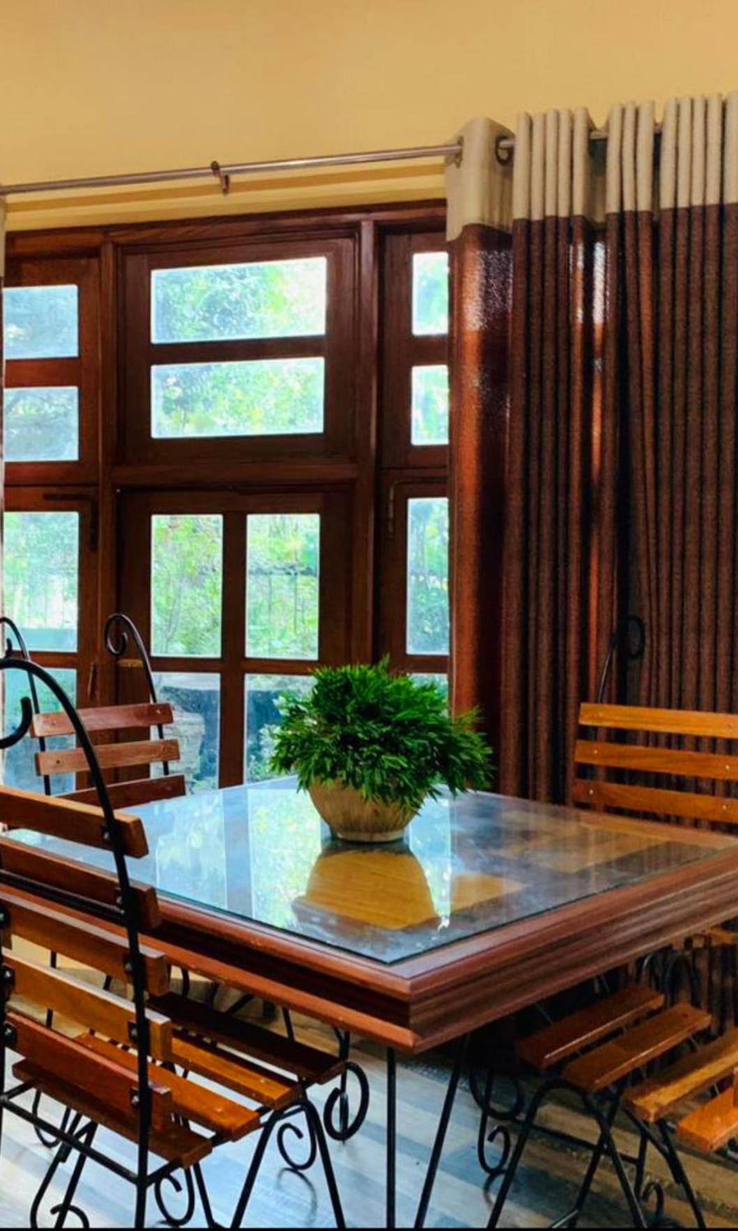 Family Room photo 3