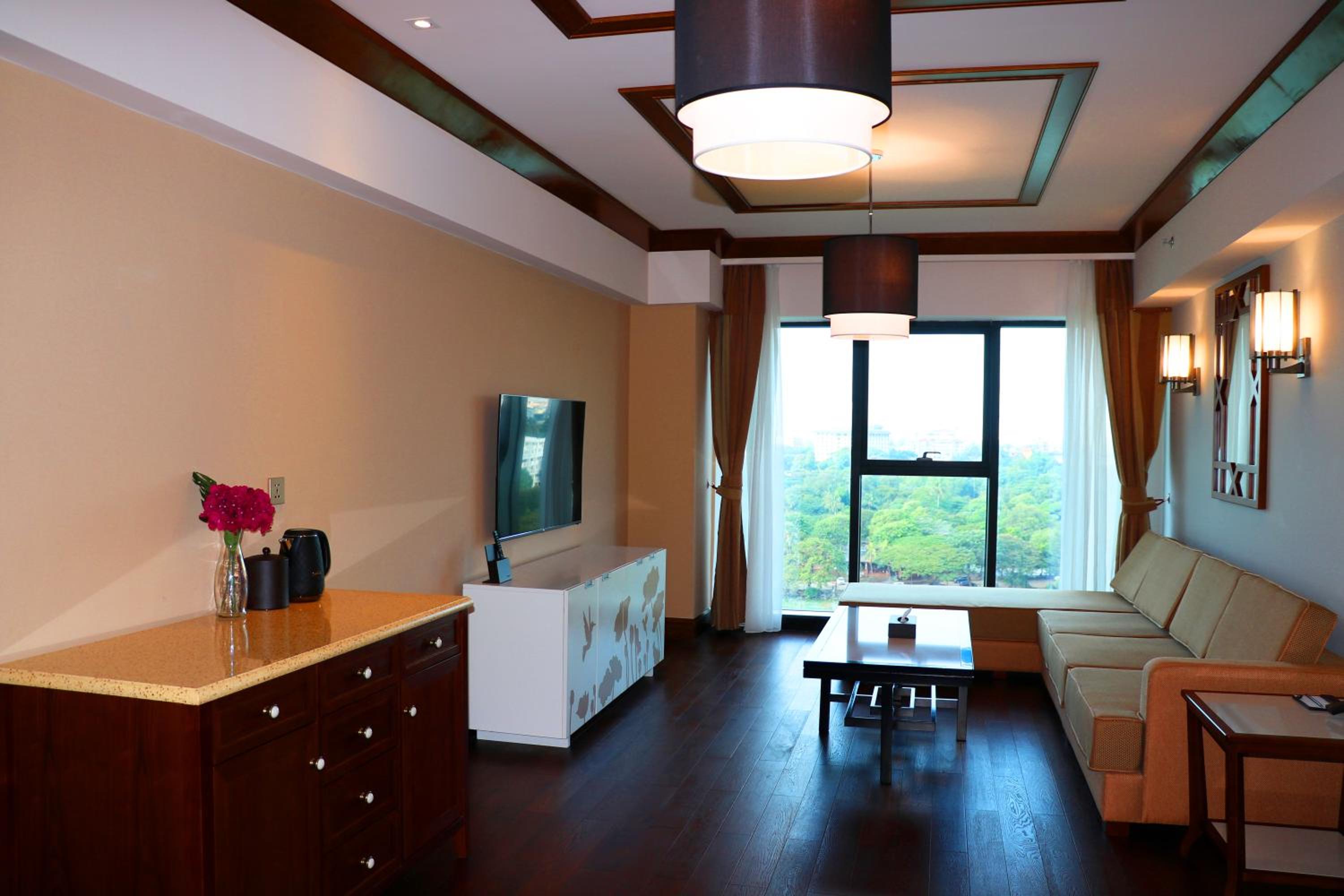 Two Bedroom with Lake View - Photo 21