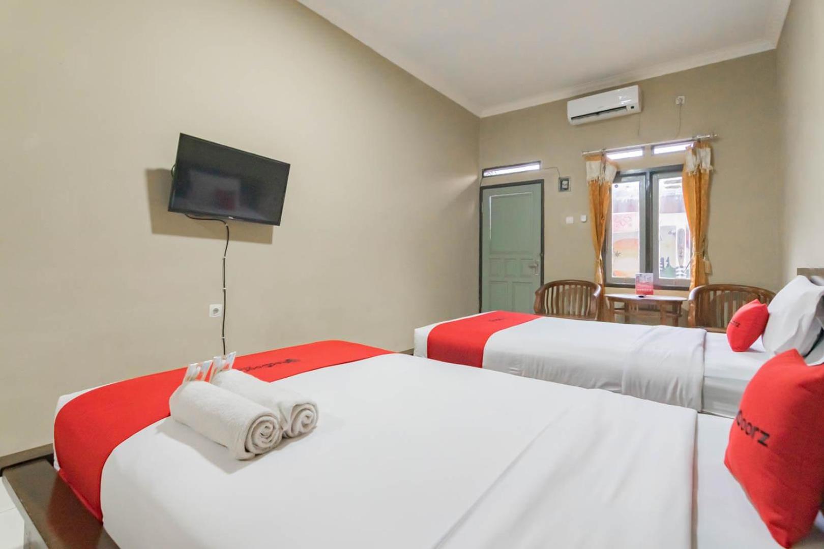 Standard Twin Room - Photo 5