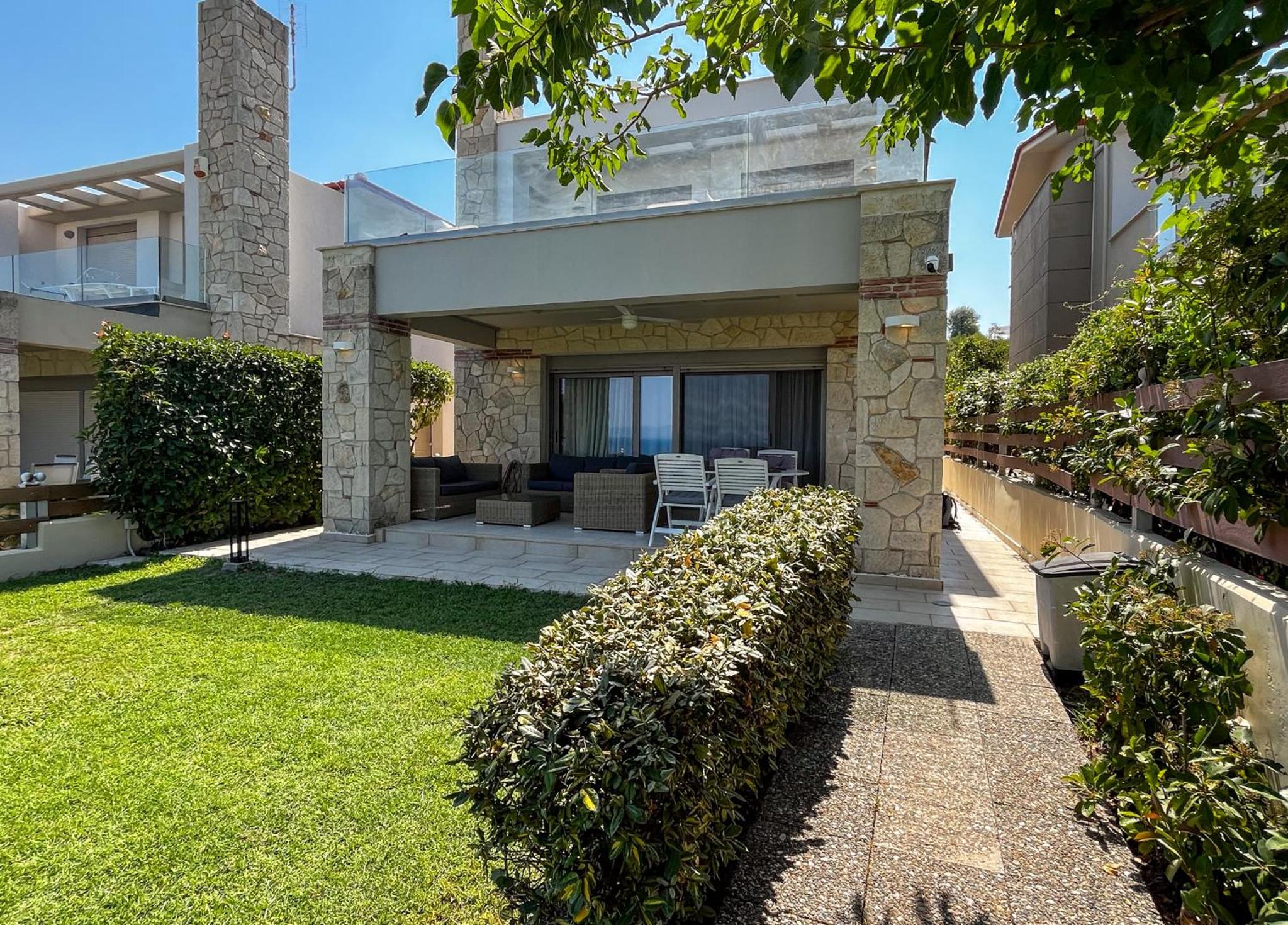 Villa with Sea View photo 2