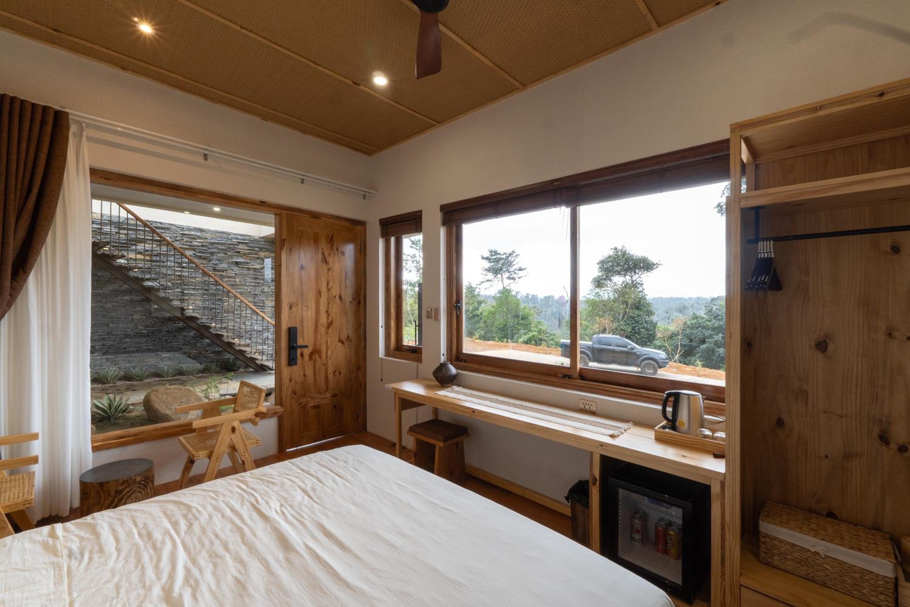 Superior King Room