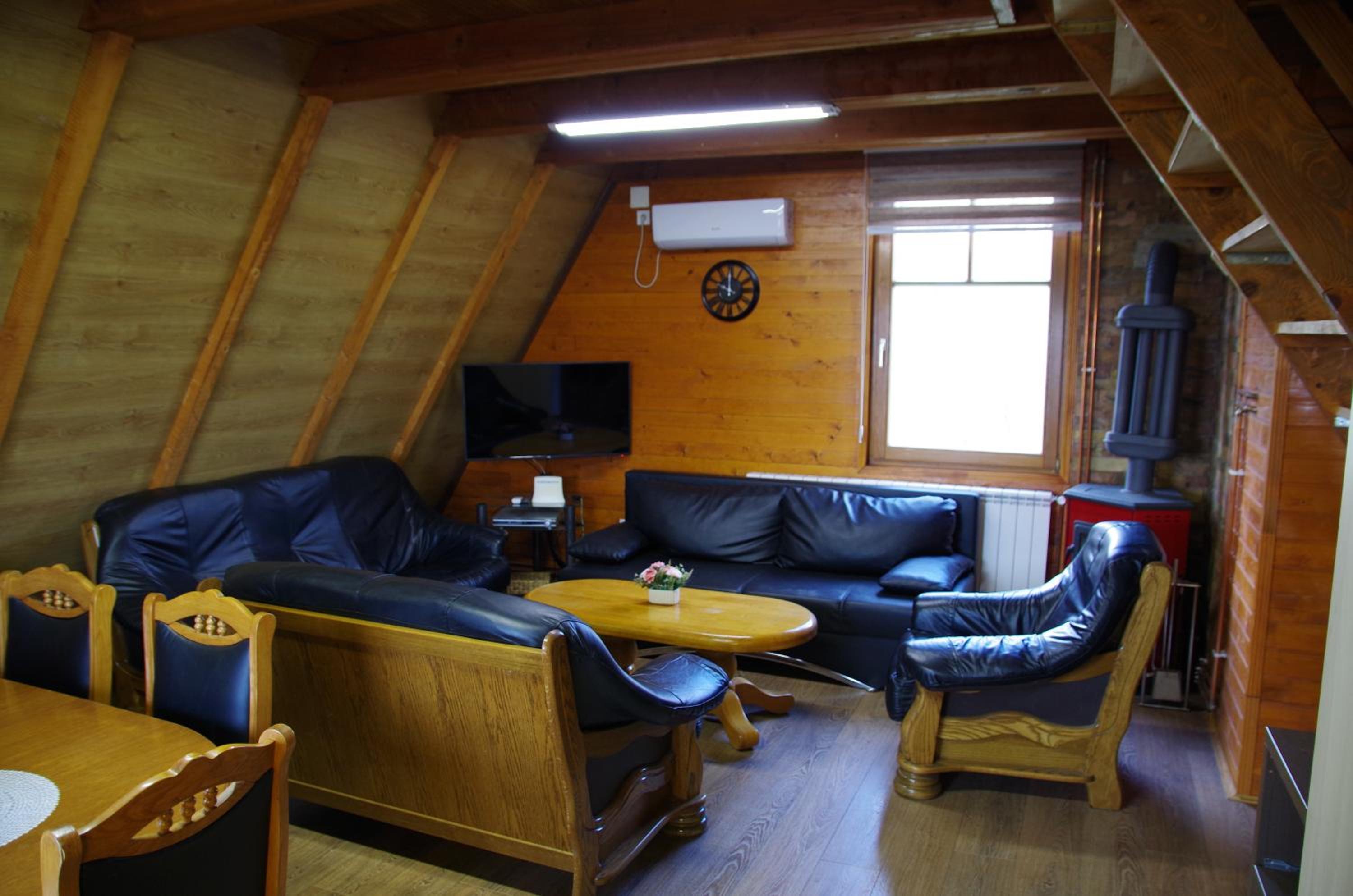 Apartment photo 1