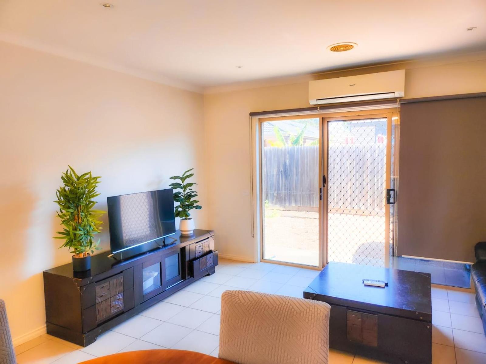 Three-Bedroom House photo 1