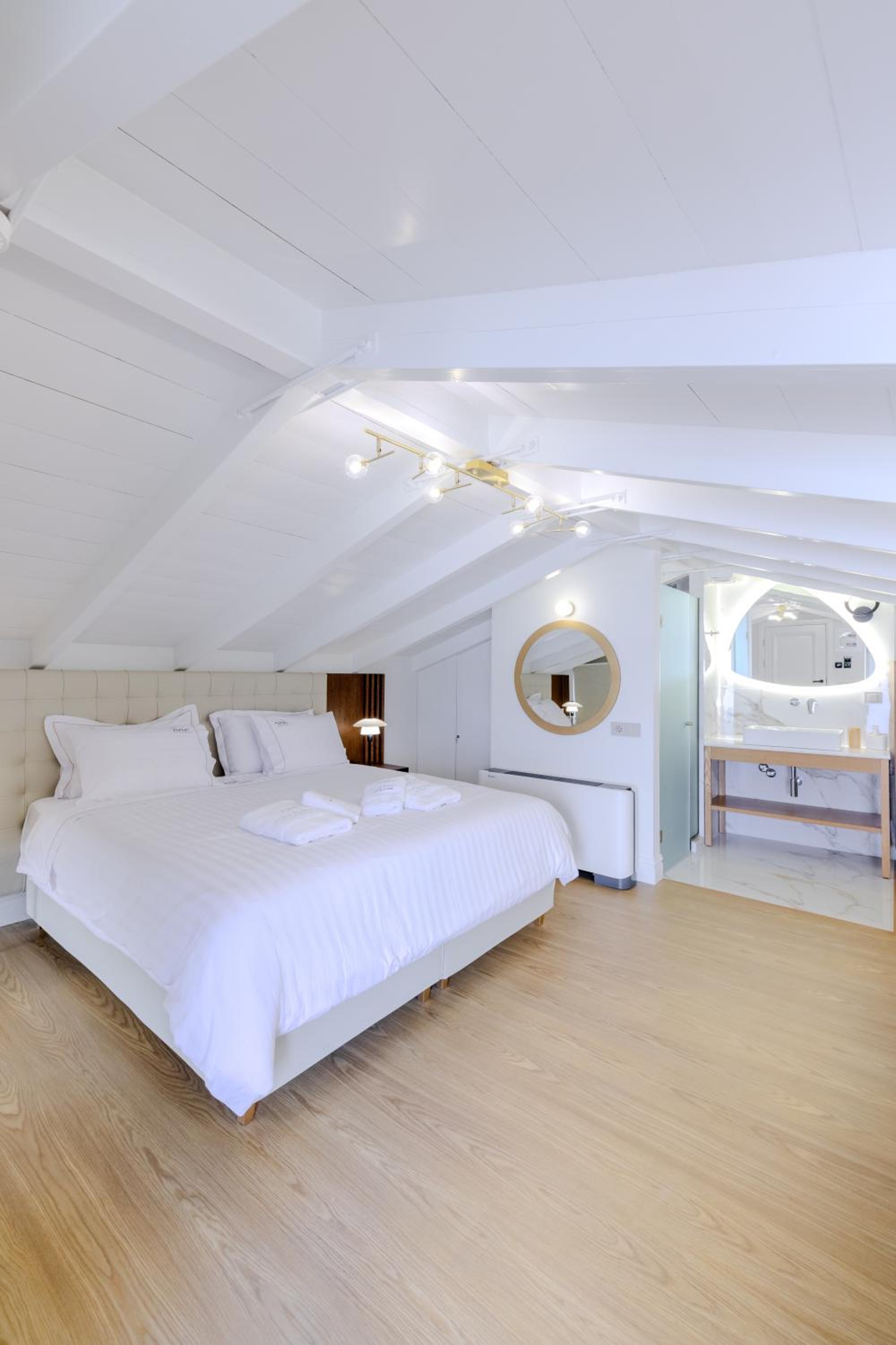 Junior Suite with Sea View photo 1