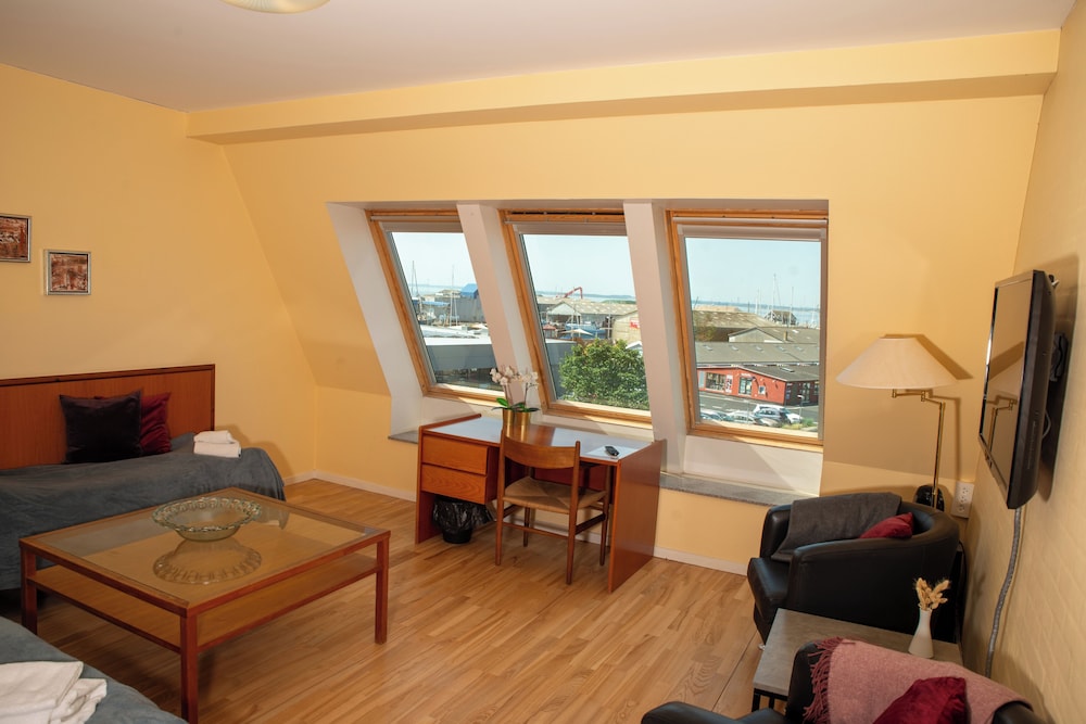 Family Room, Sea View