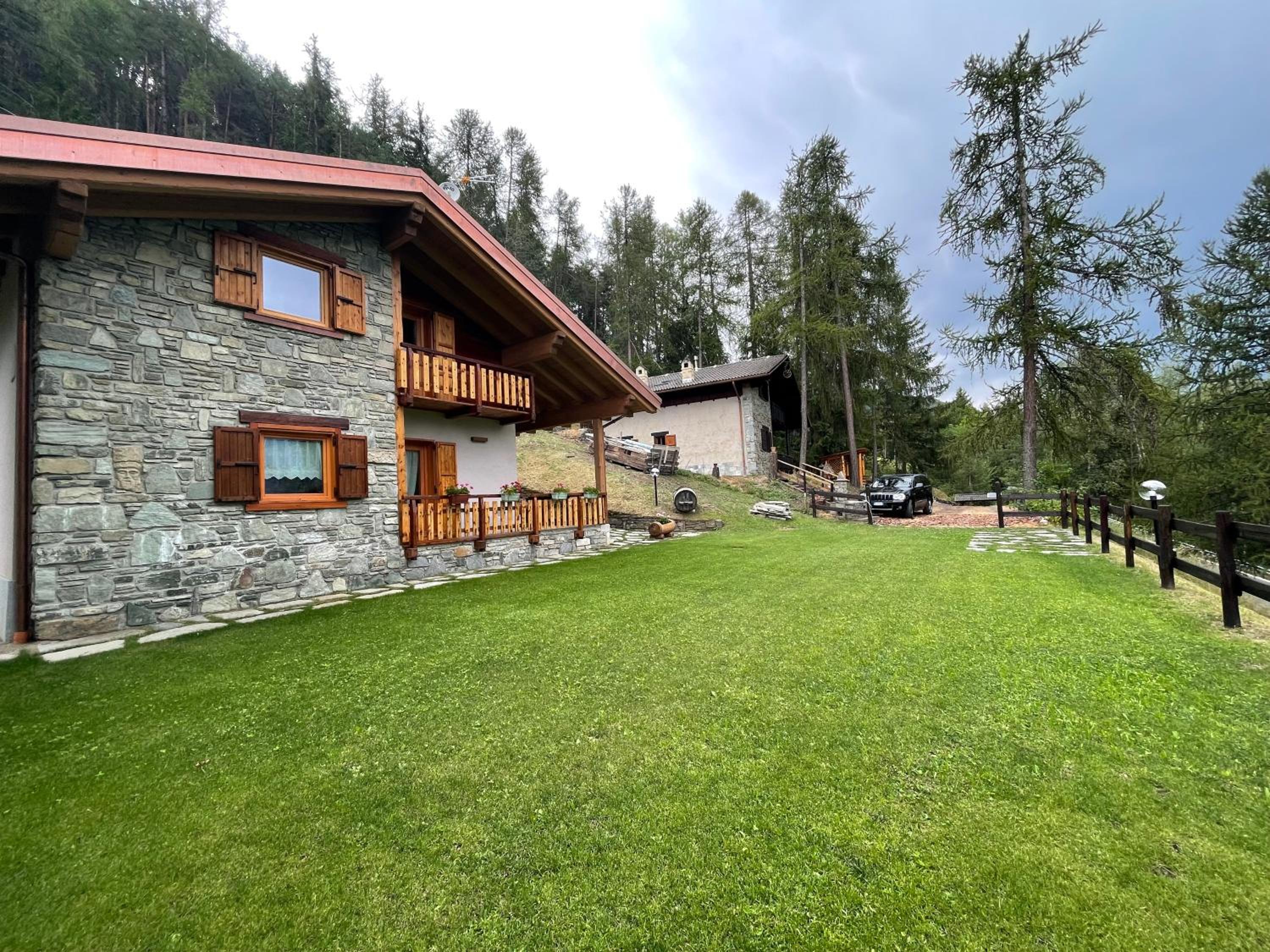 Two-Bedroom Chalet photo 2