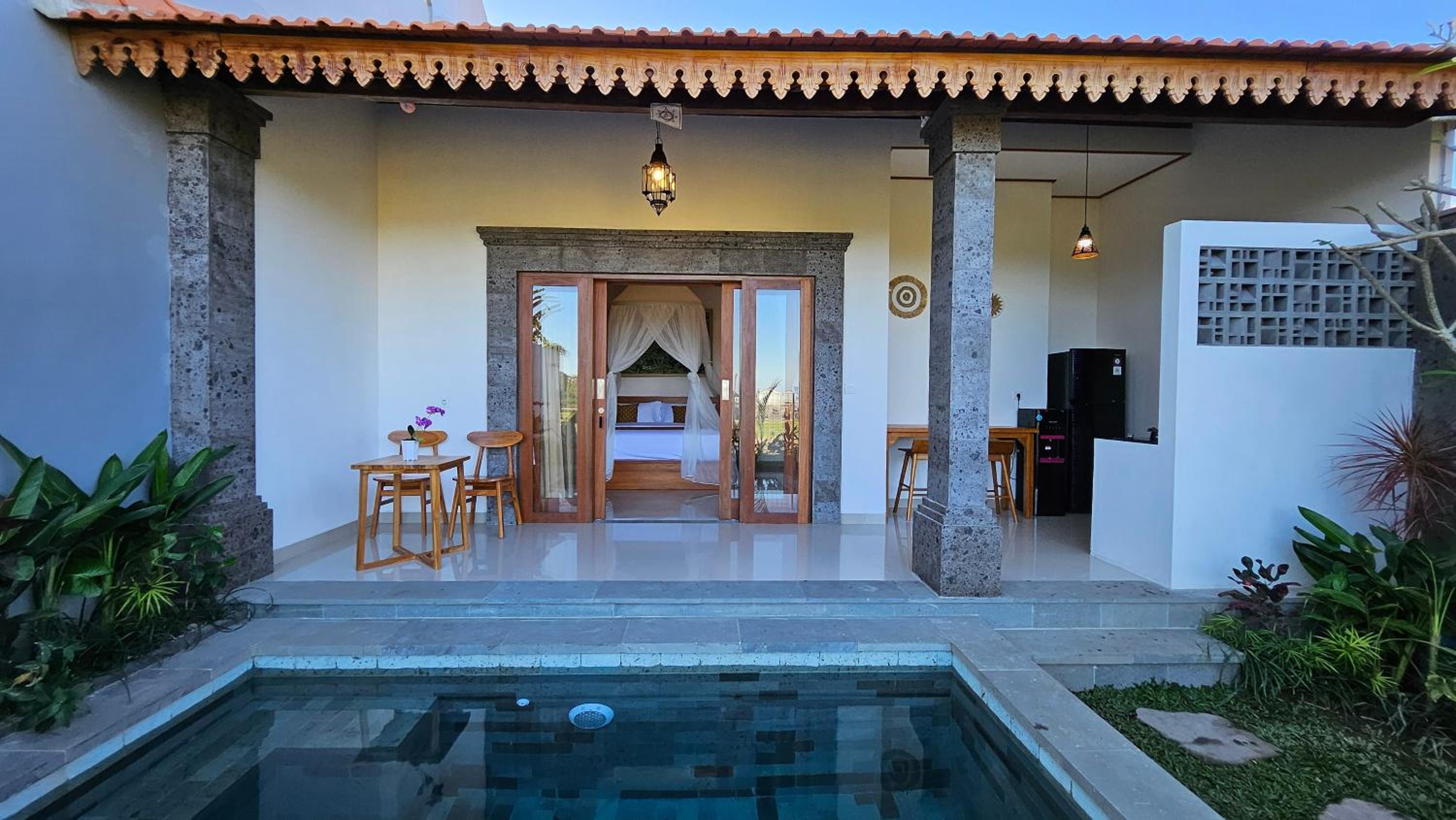 Villa with Garden View