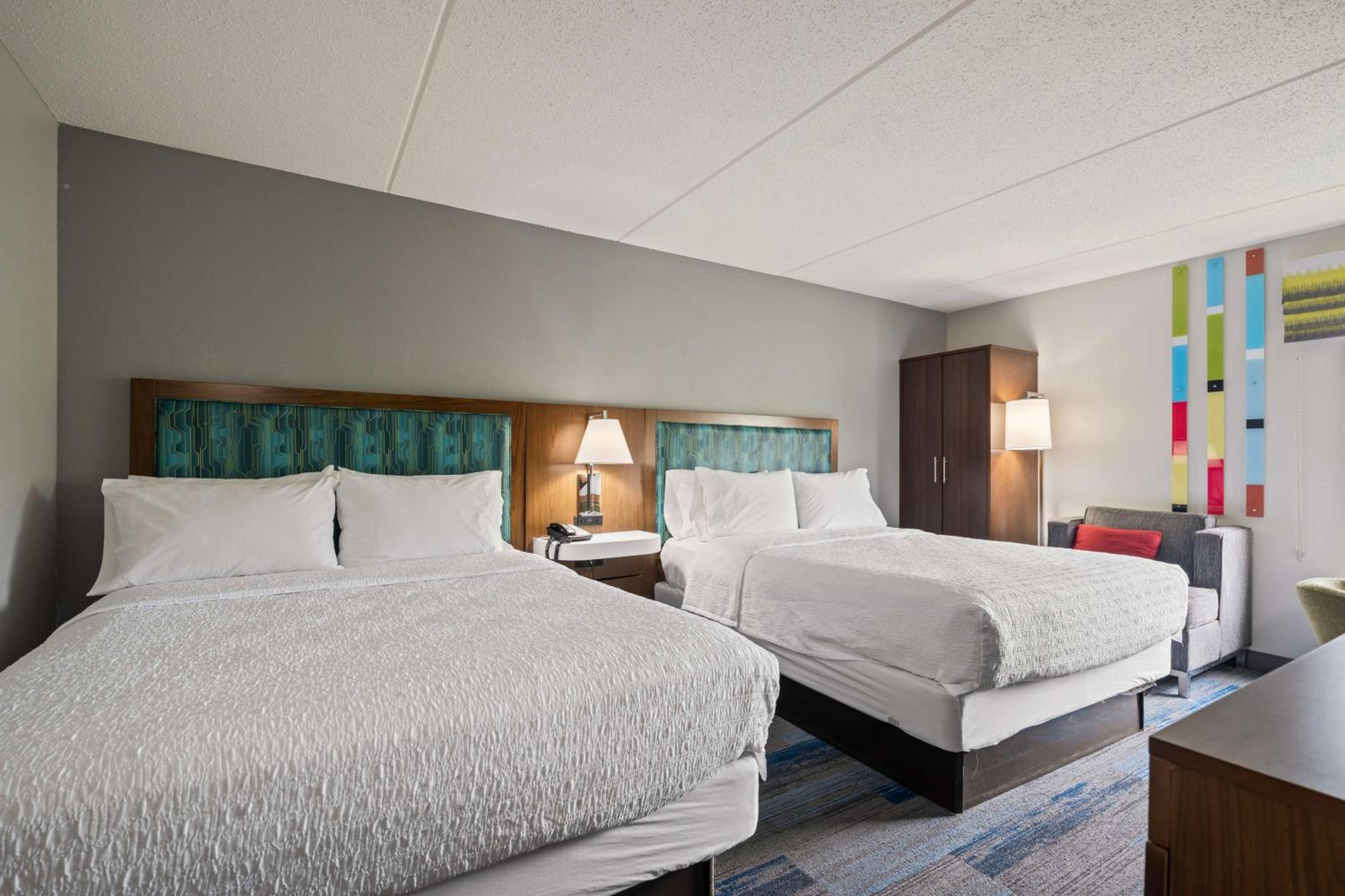 Room with Two Queen Beds - Non-Smoking