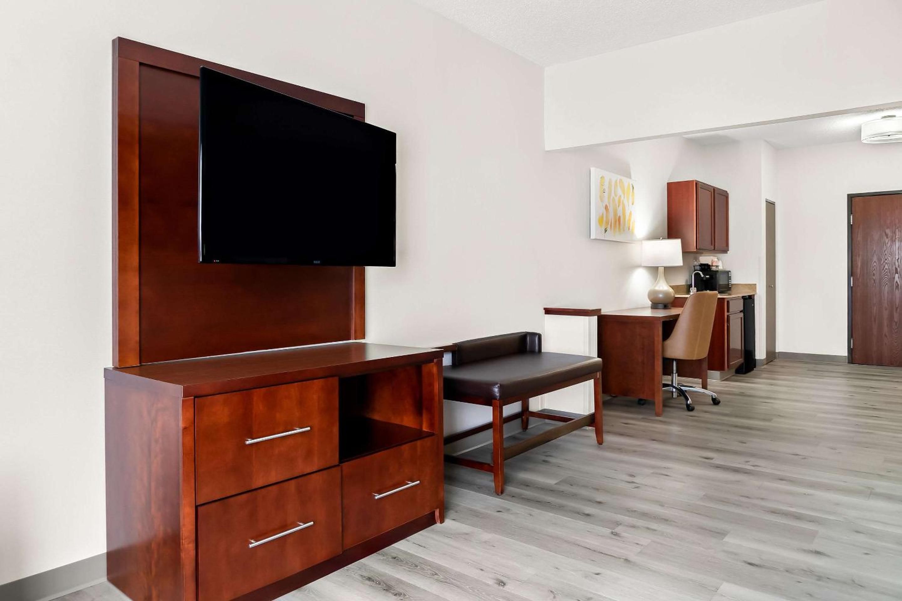 King Suite - Photo 1