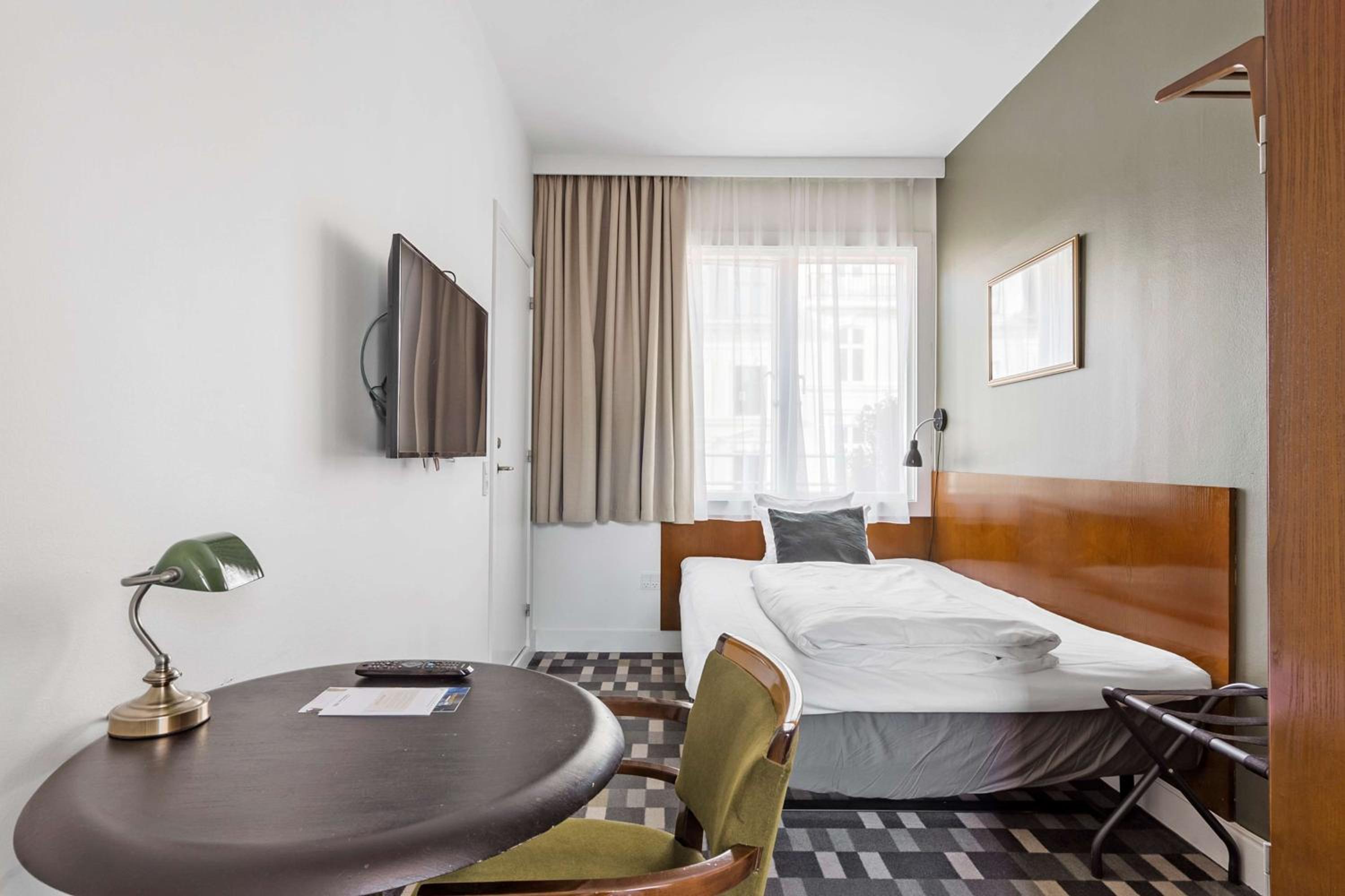 Single Room