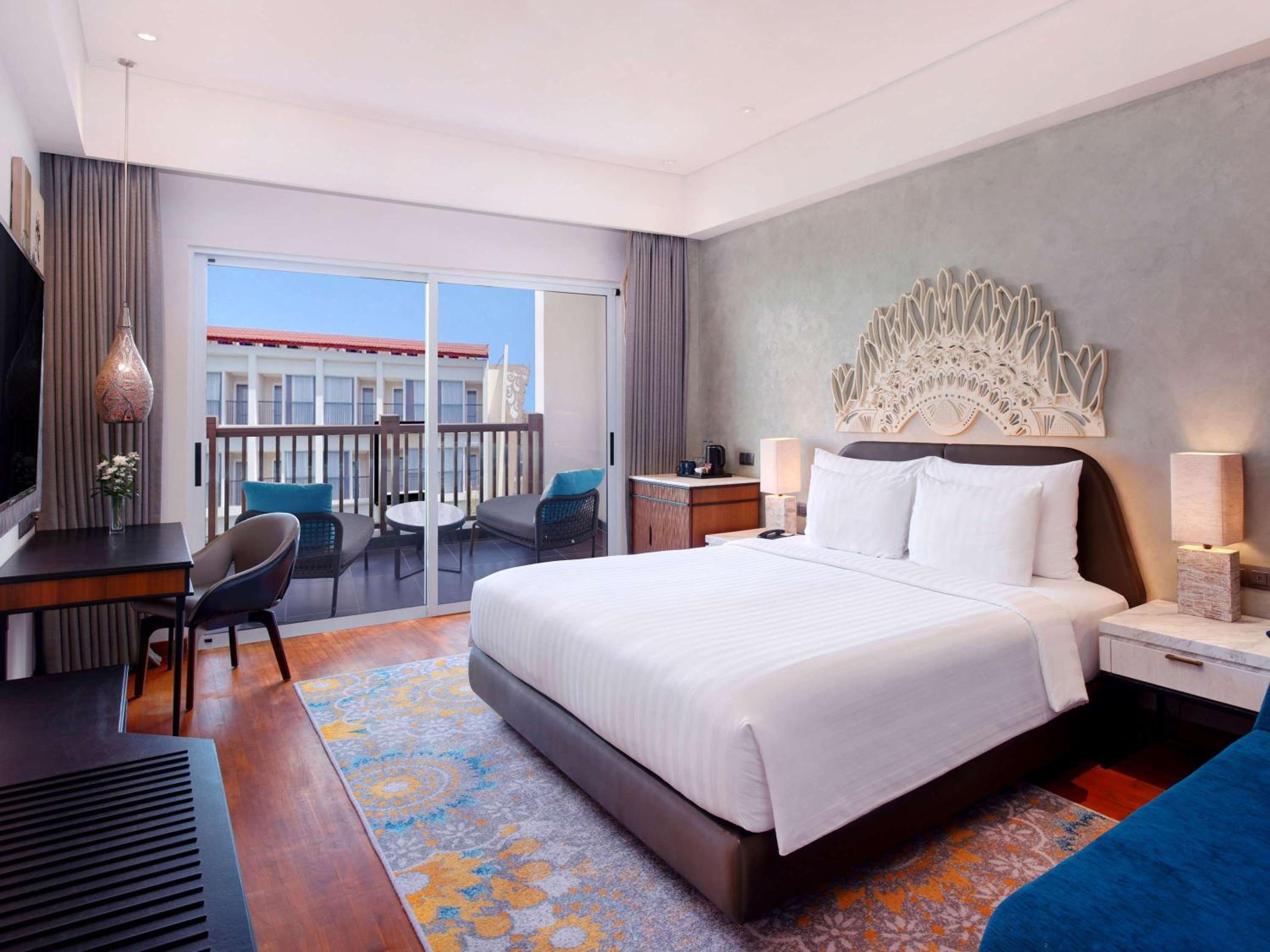 Deluxe King Room - Photo 1
