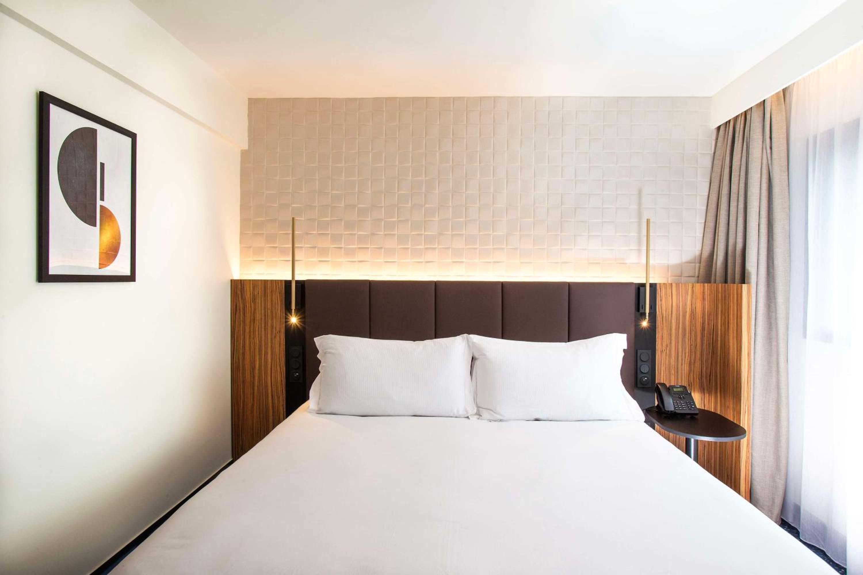 Executive King Room - Photo 2