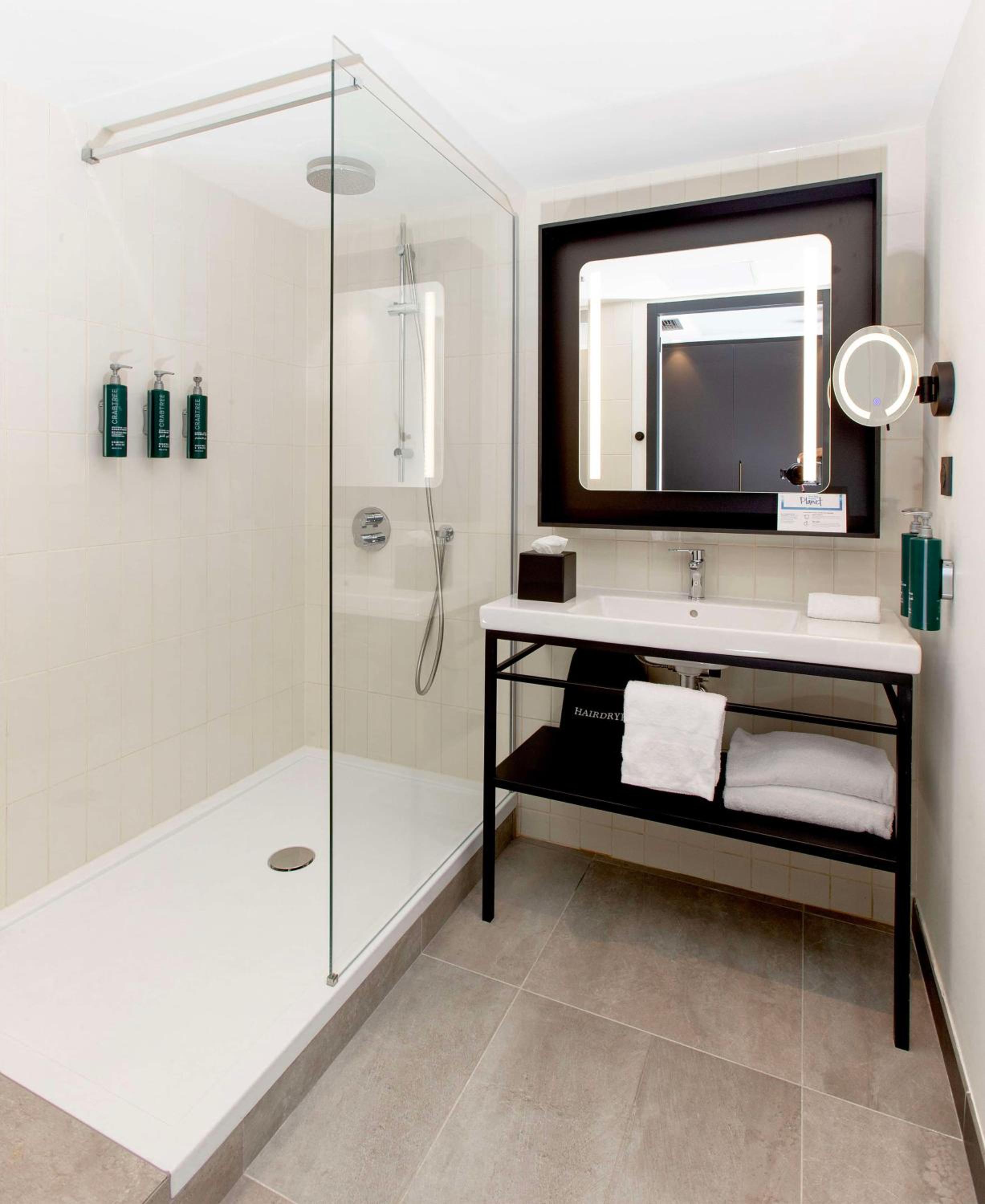 Executive King Room - Photo 10