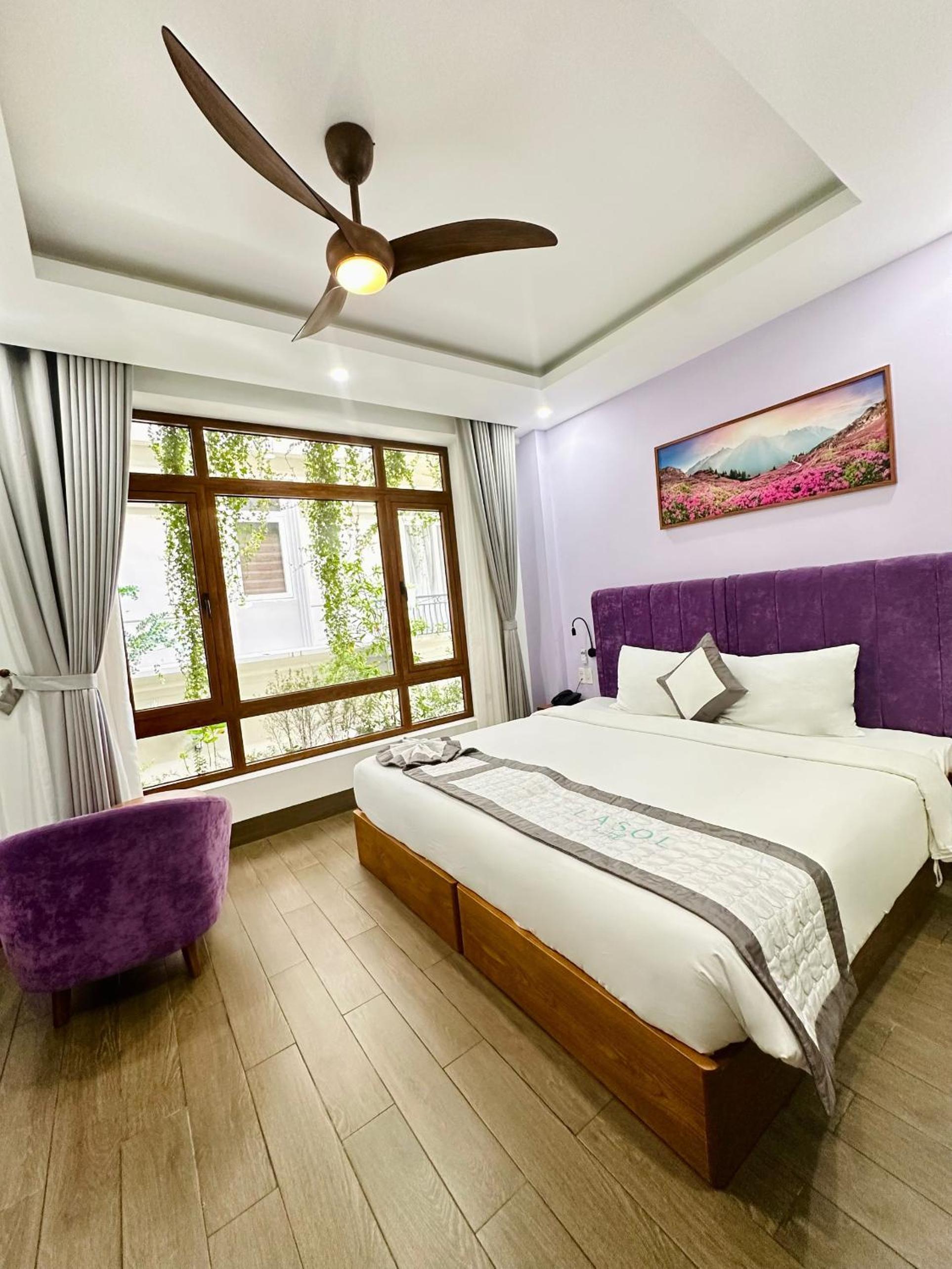 Deluxe Double Room - Photo 9