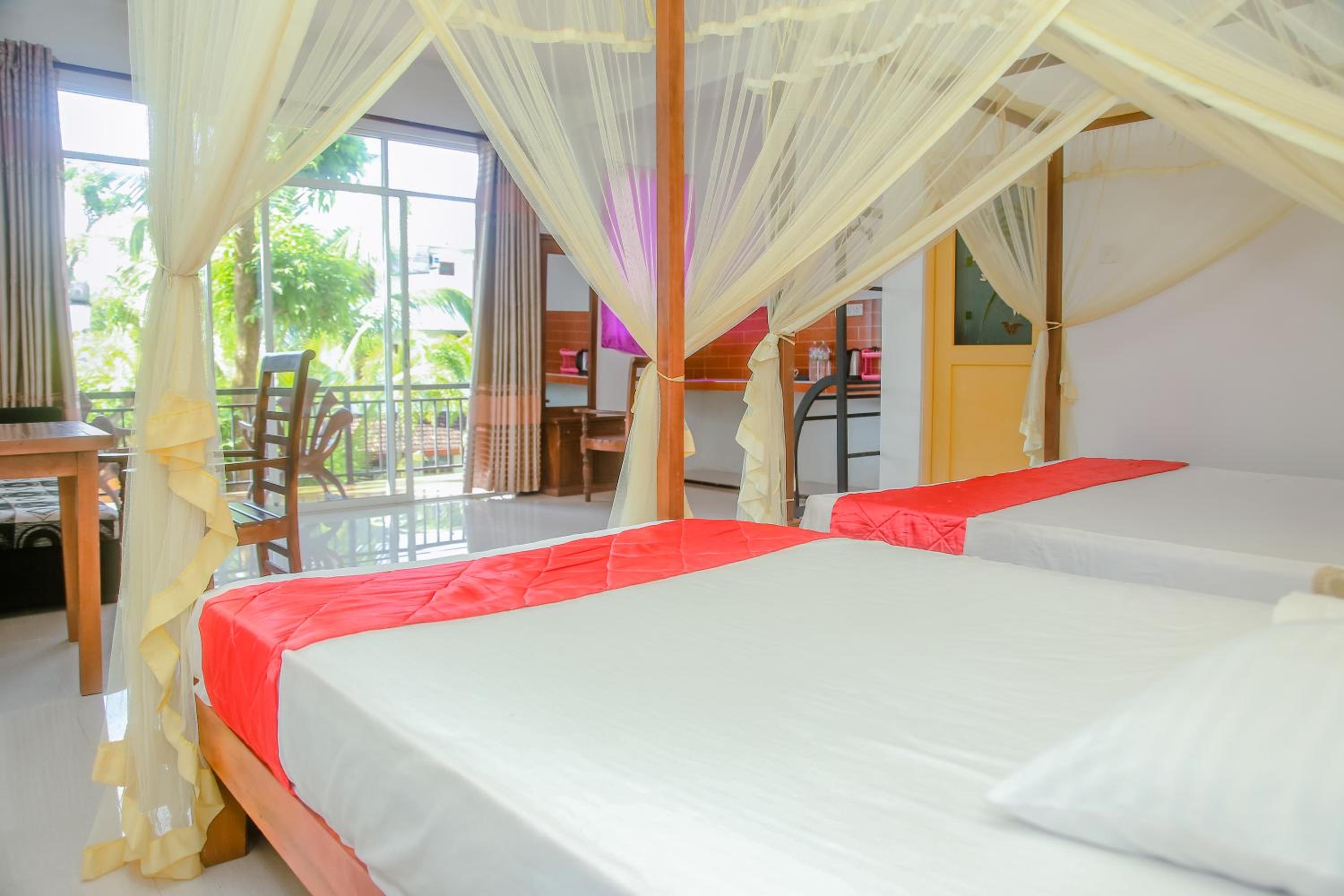 Triple Room with Pool View