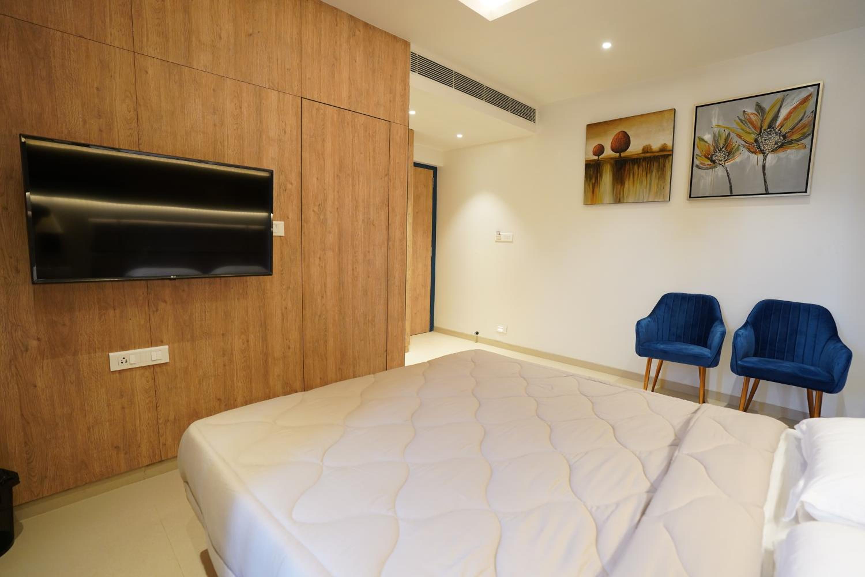 Double Room With Private Bathroom