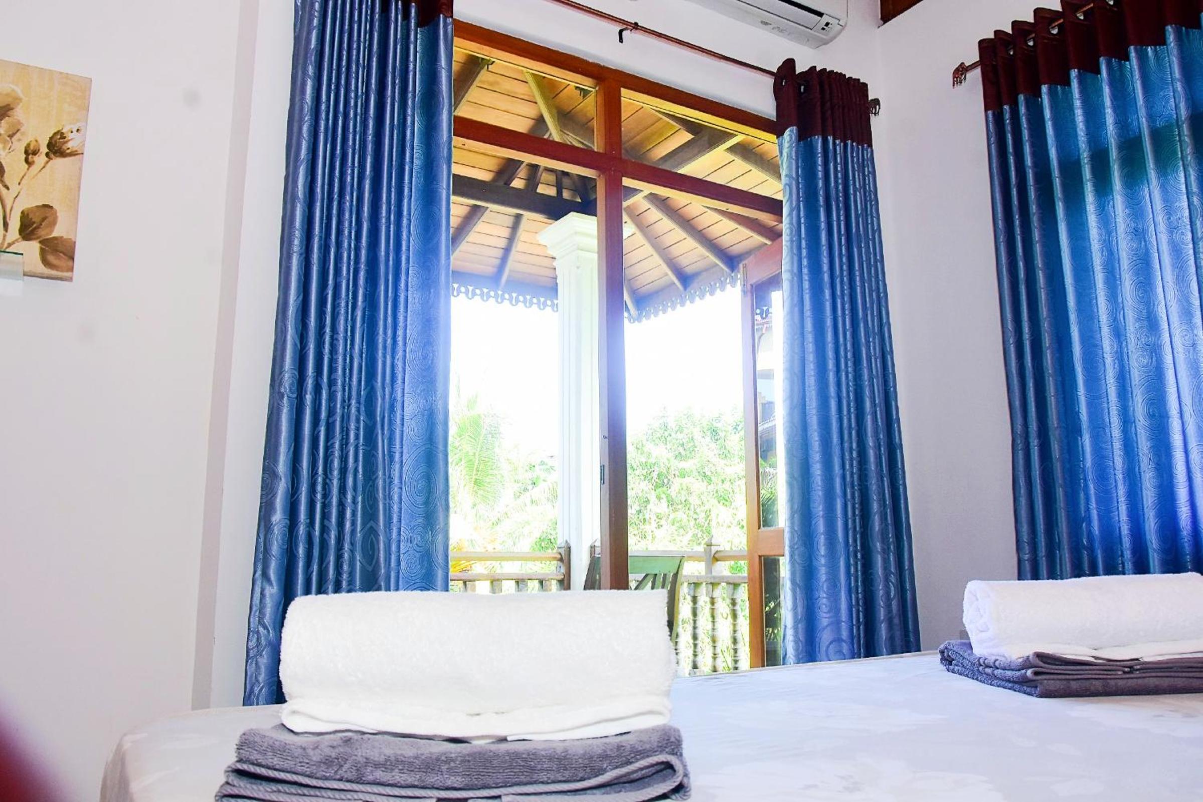 Double Room with Pool View photo 2