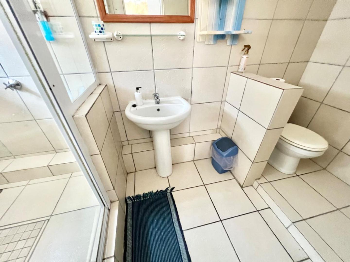 Double or Twin Room with Bathroom photo 2