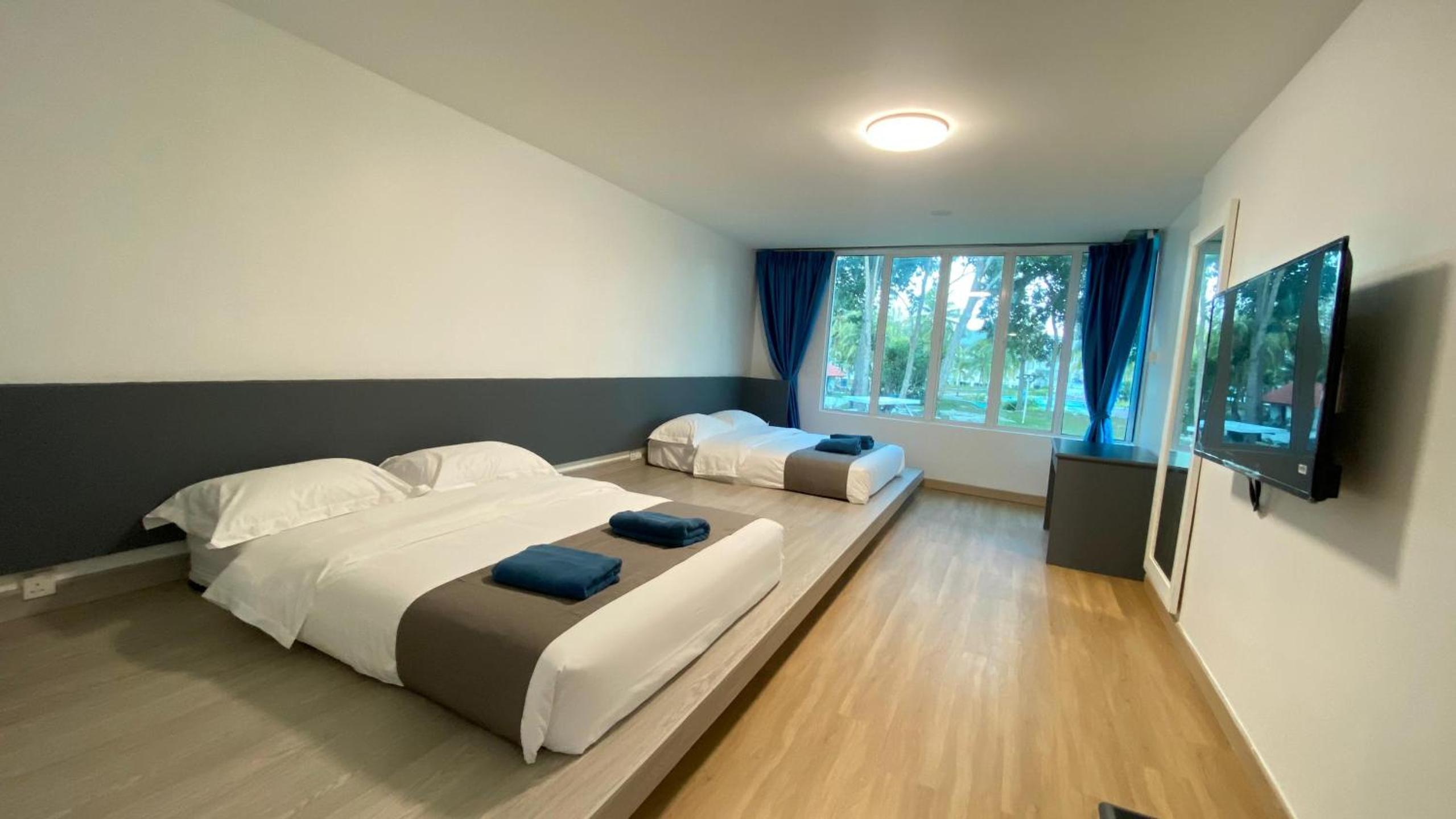Quadruple Room - Photo 3