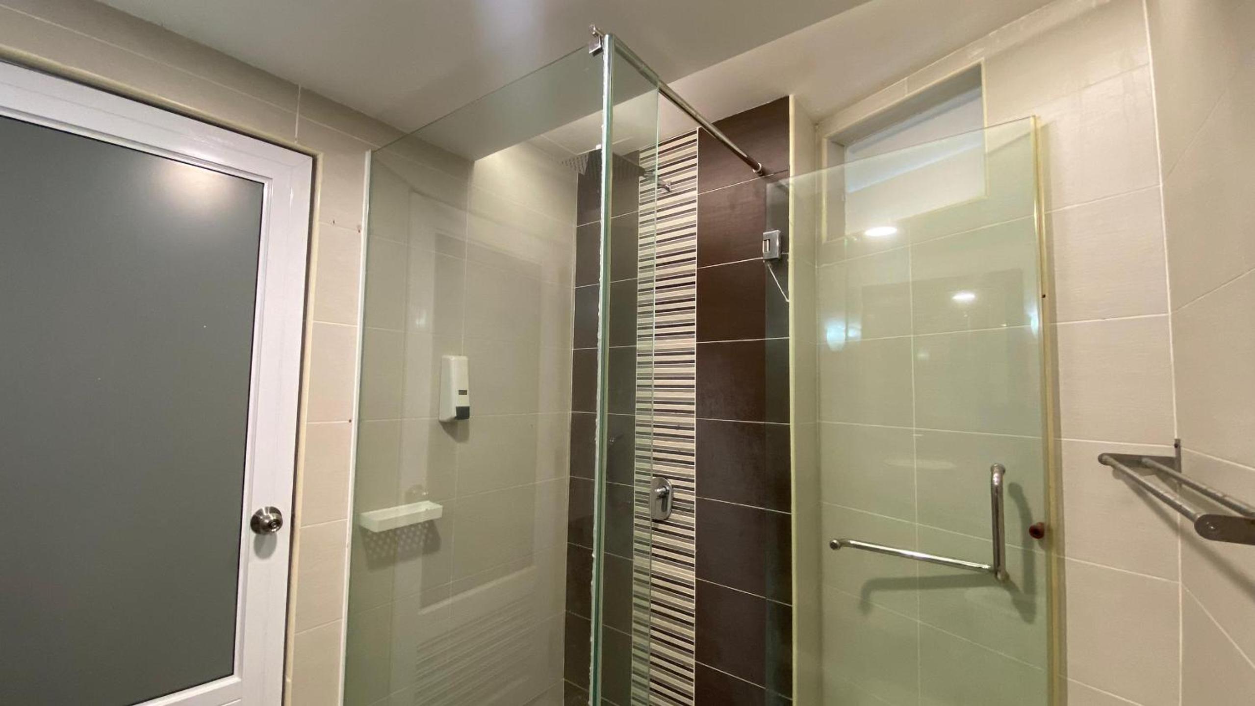 Quadruple Room - Photo 7