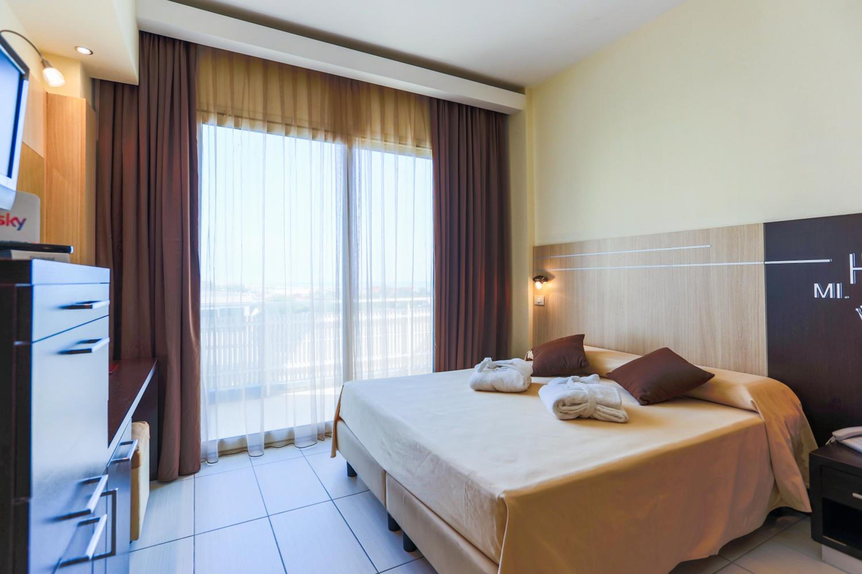 Exclusive Double or Twin Room with Balcony photo 1