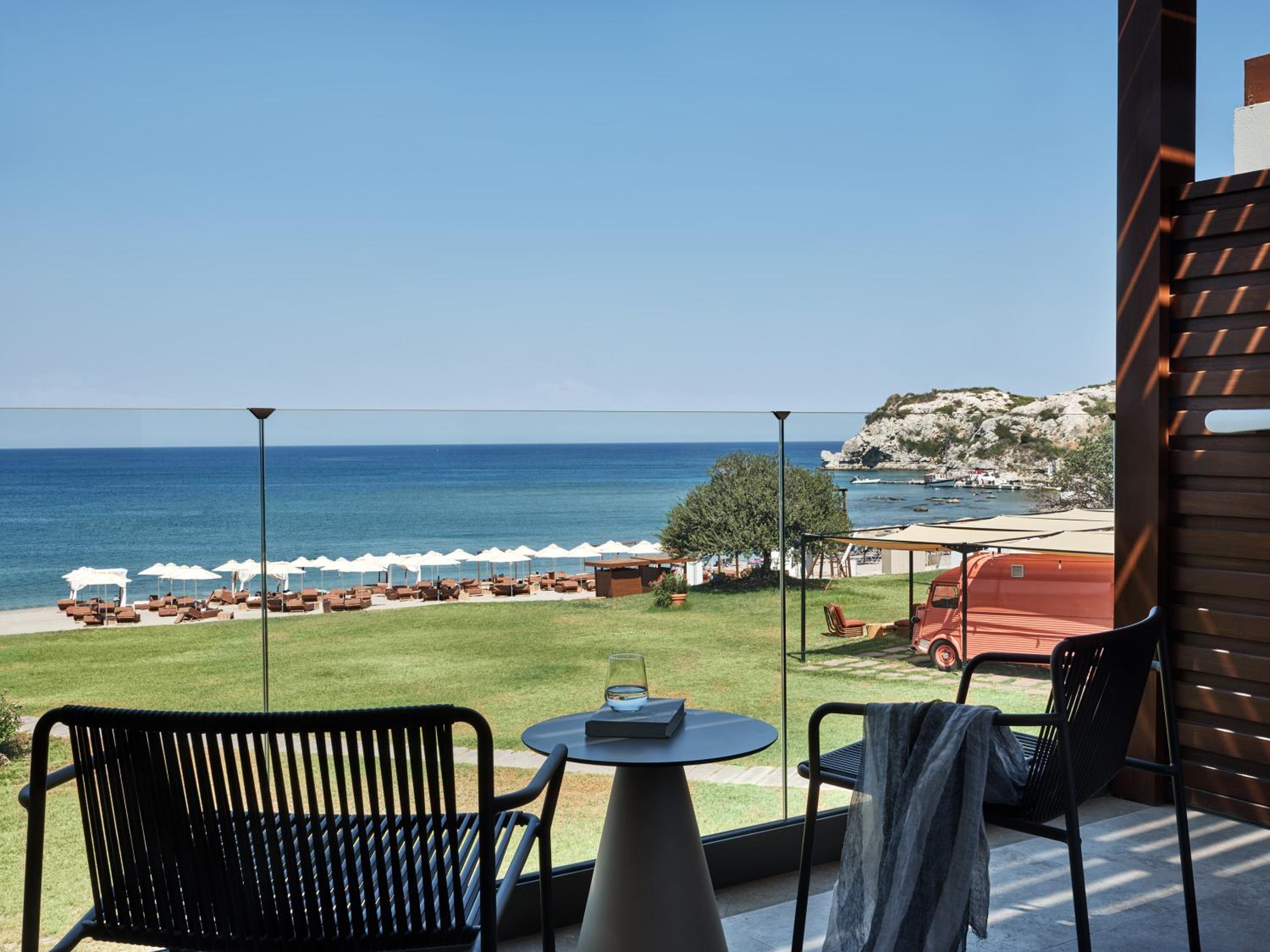 Double Bungalow - Beach Front photo 3