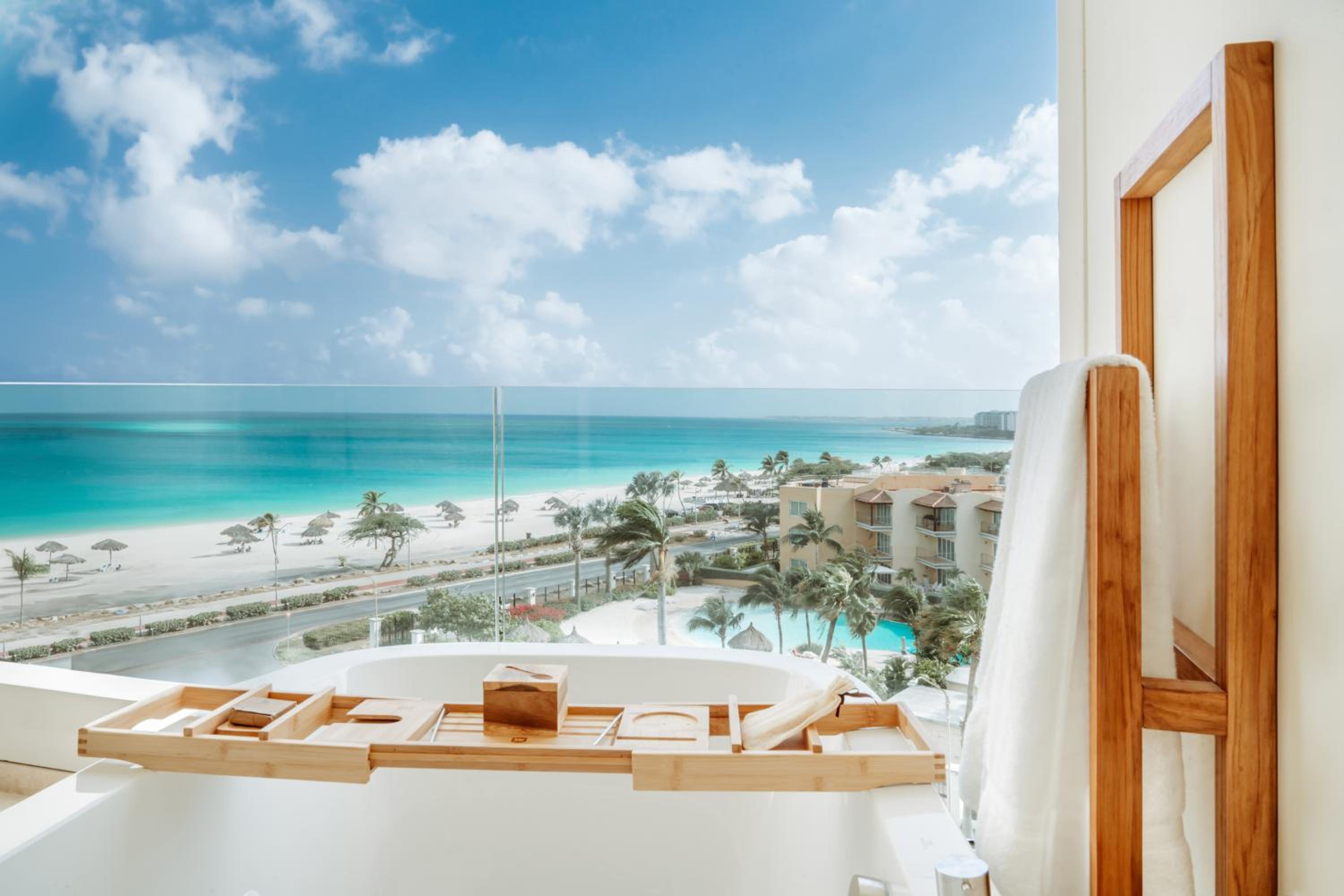 Side Ocean View Suite King photo 2
