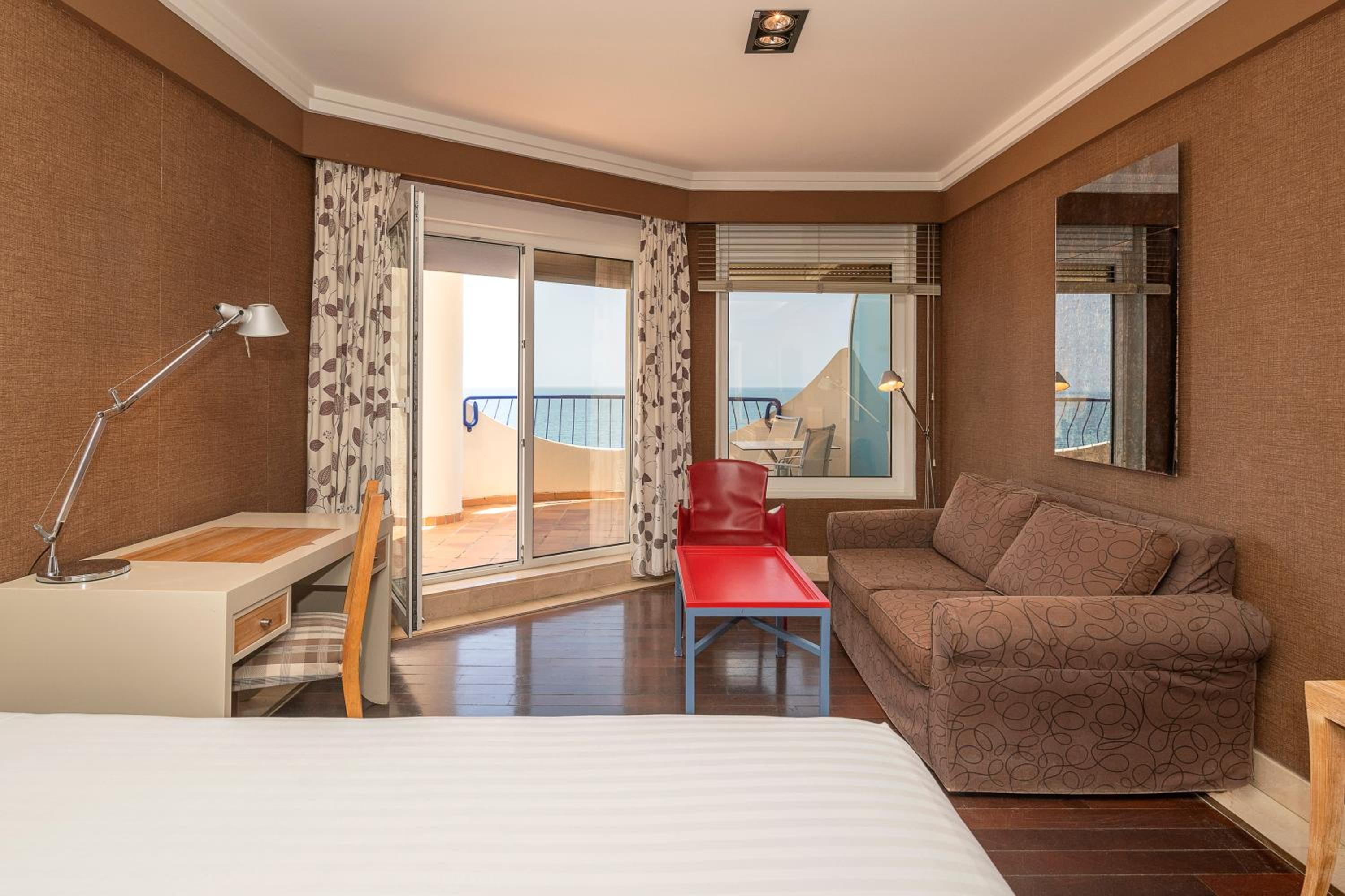 Superior Double or Twin Room with Sea View - Photo 4