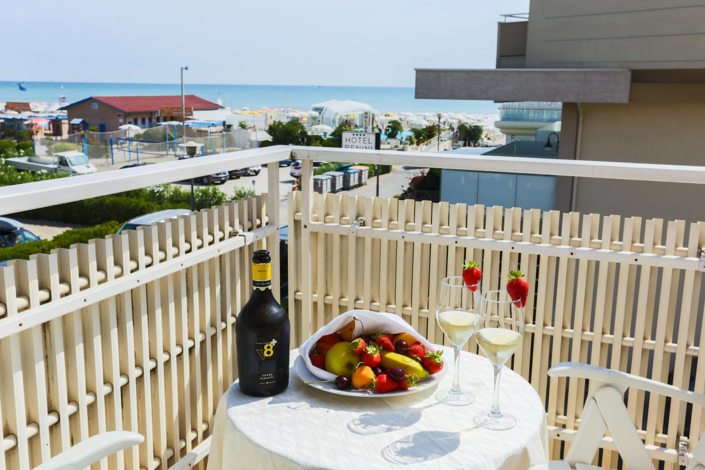 Exclusive Quadruple Room with Balcony photo 2