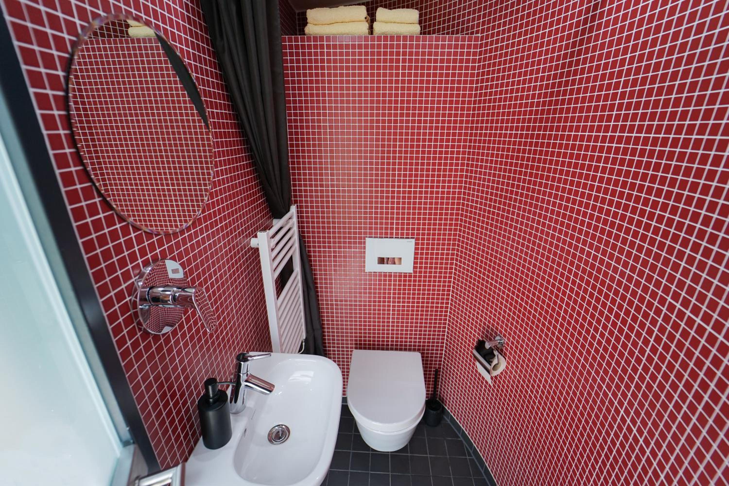 Double Room - Photo 7