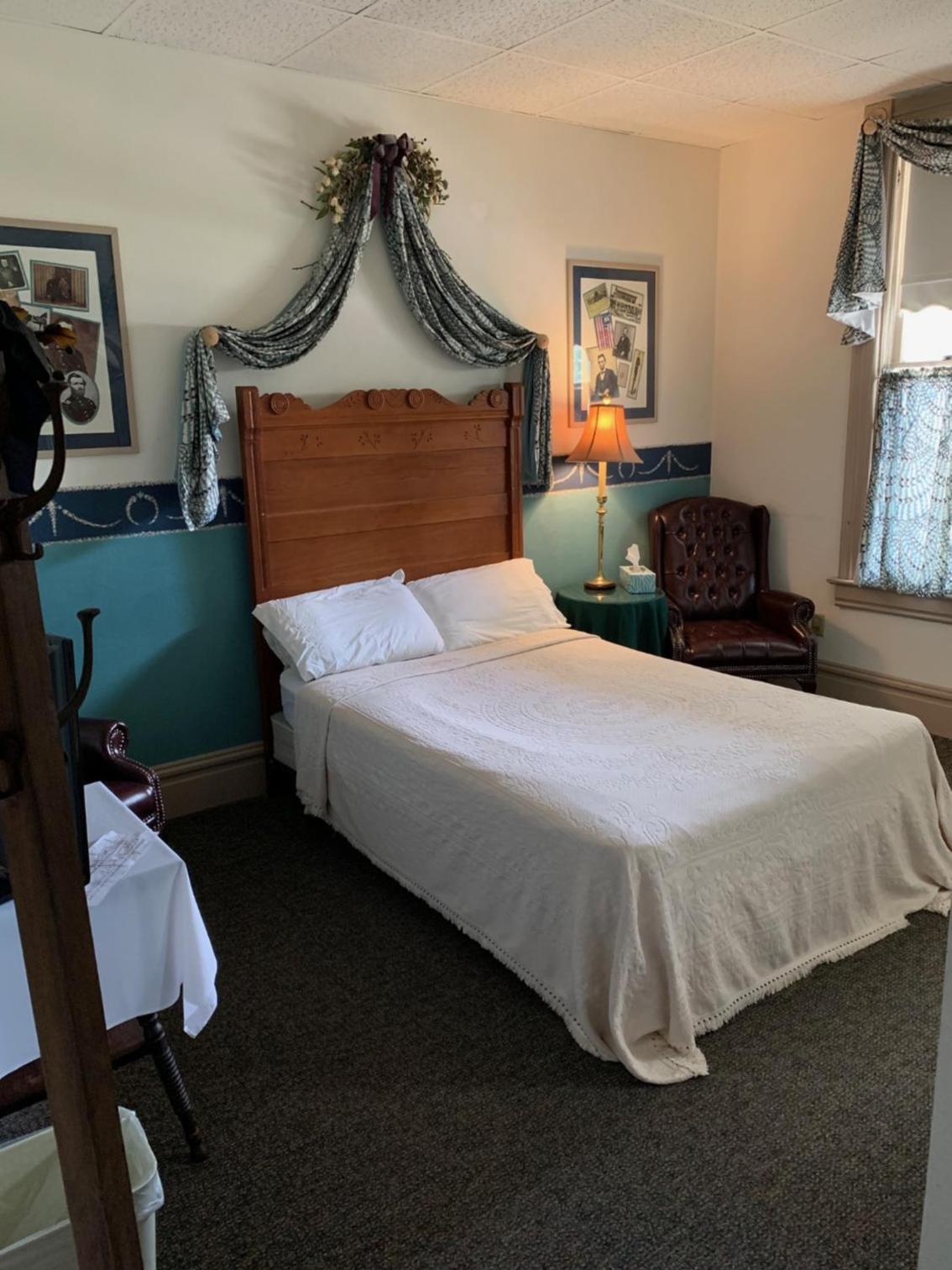 Deluxe Twin Room photo 1