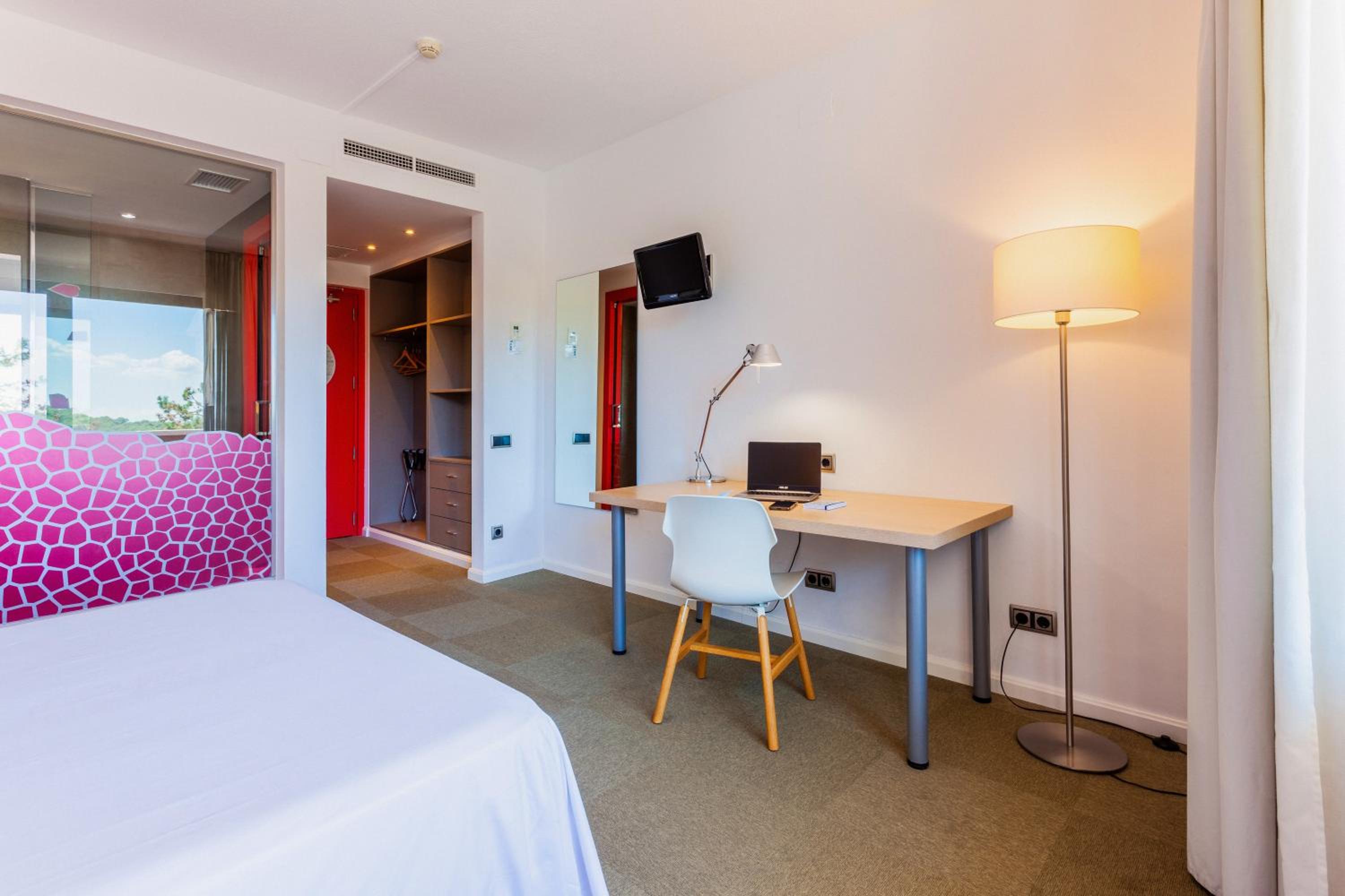 Standard Room - Photo 4