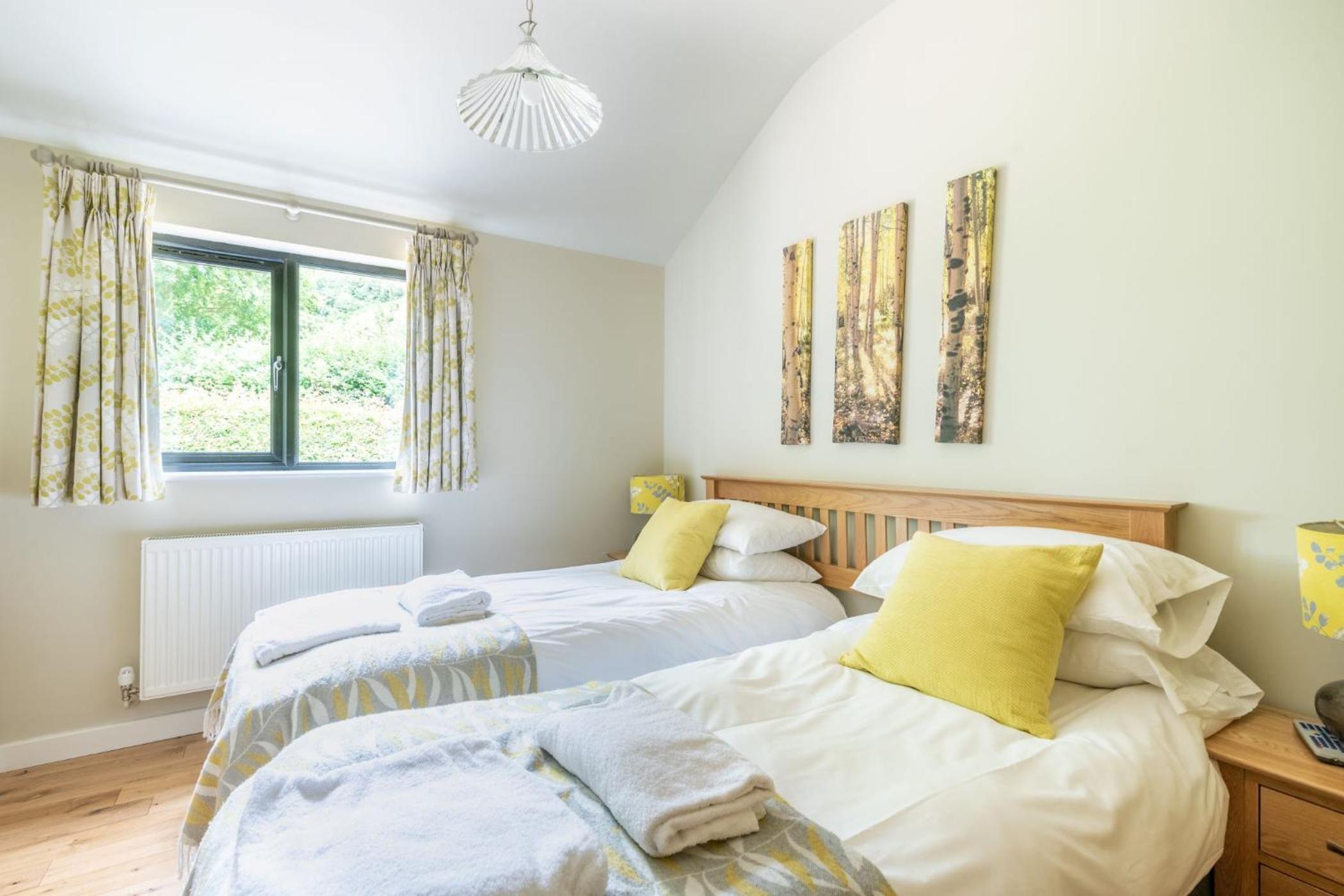 Four-Bedroom House photo 2