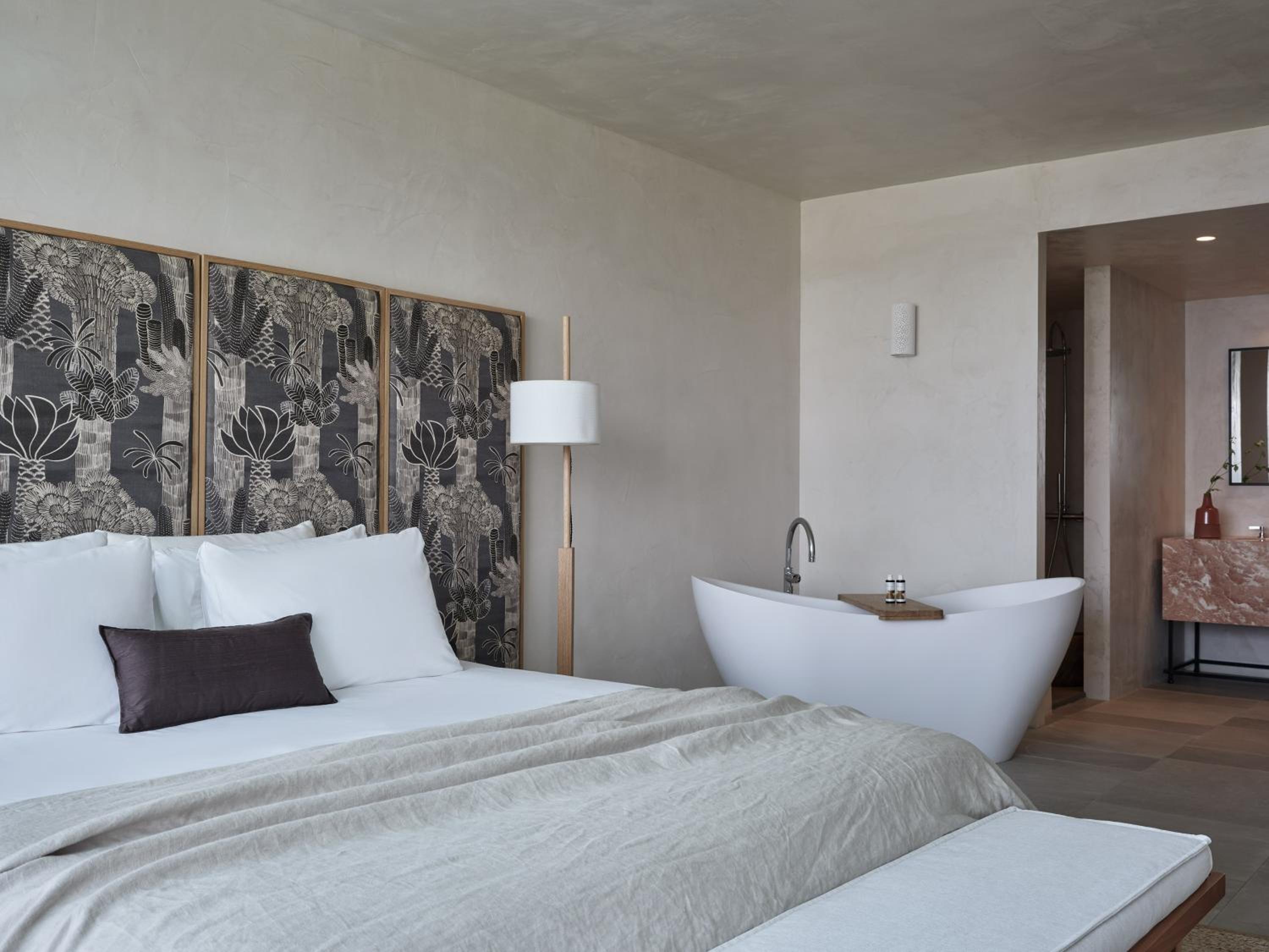 Suite with Sea View - Photo 4