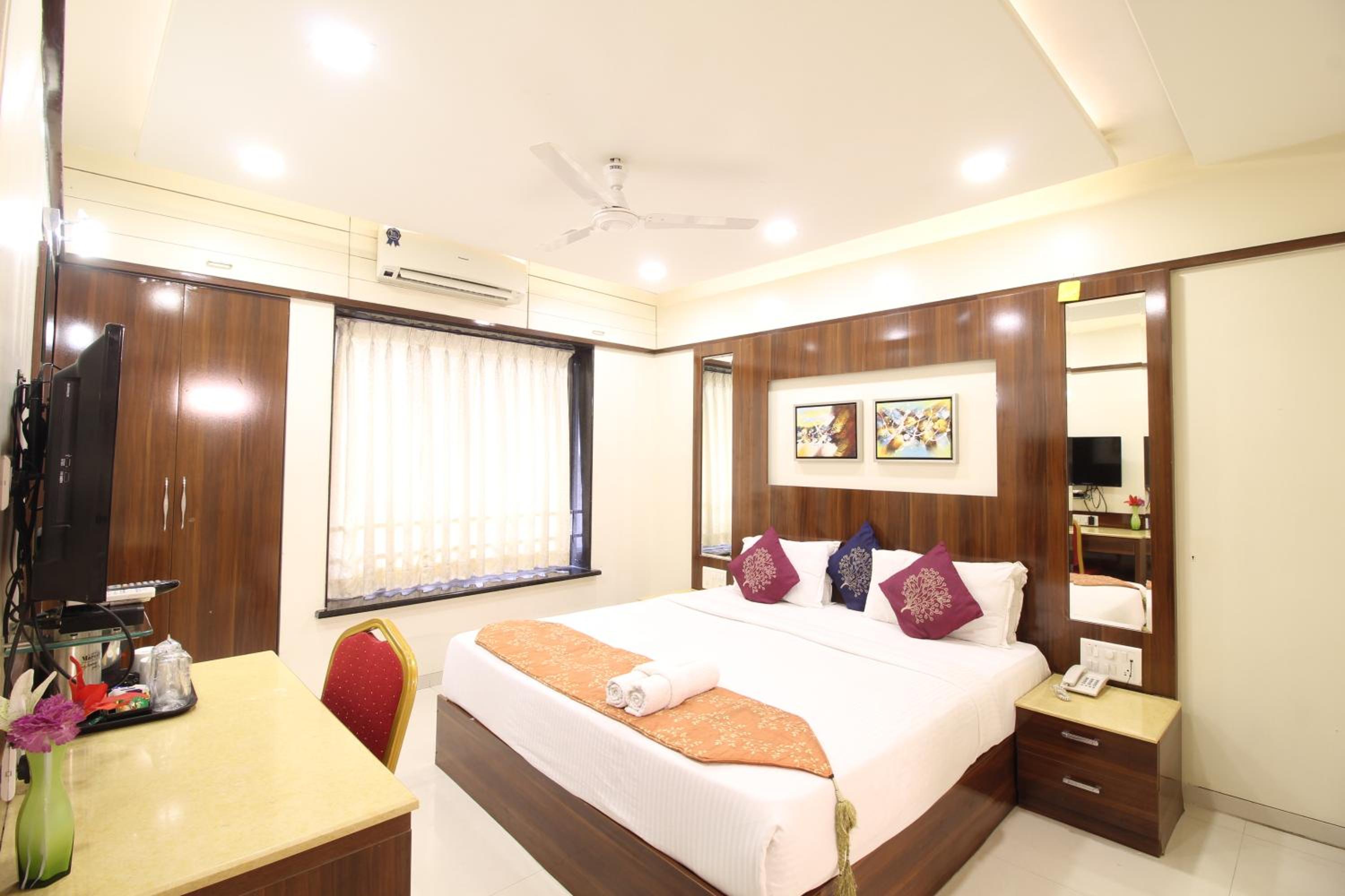 Queen Suite