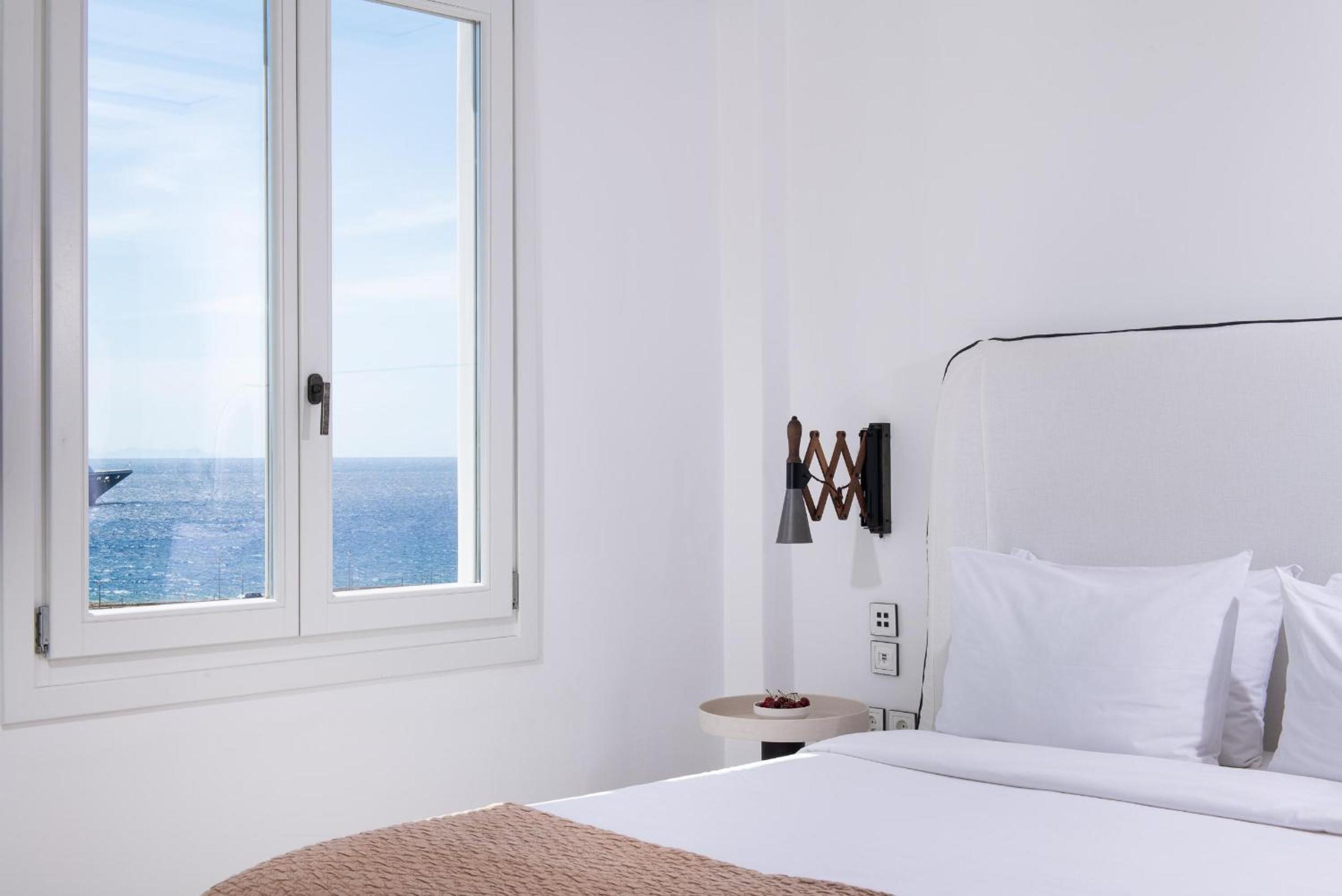 Superior Suite with Sea View - Photo 1