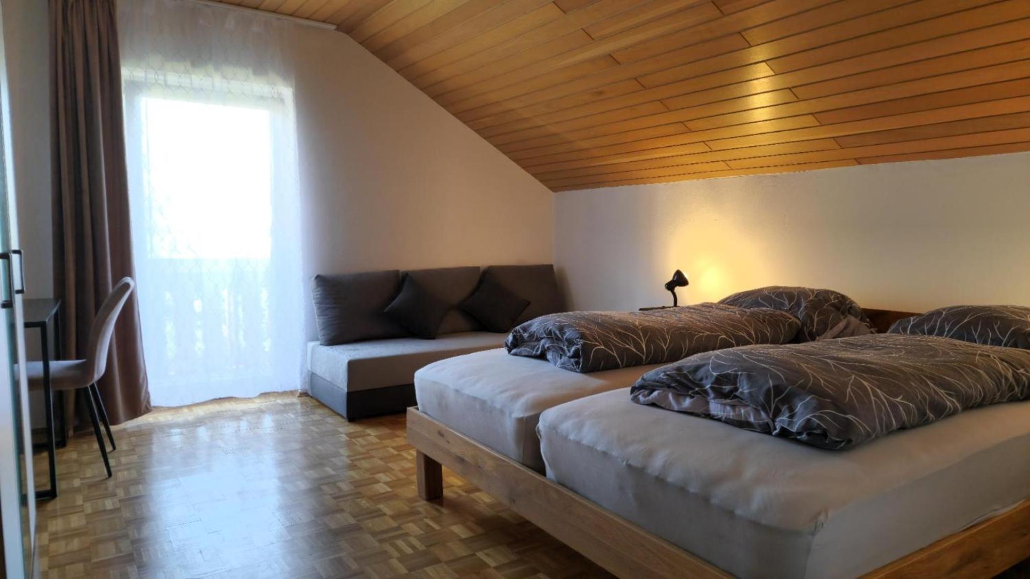 Three-Bedroom Apartment with Balcony photo 1
