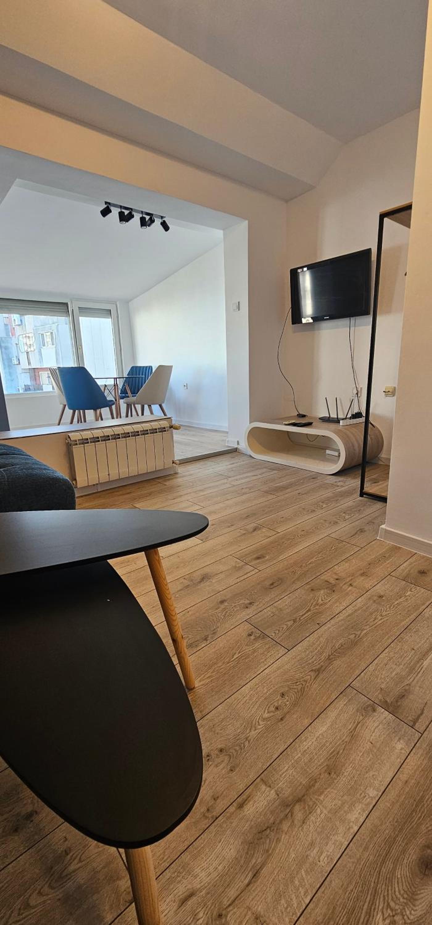 One-Bedroom Apartment photo 2