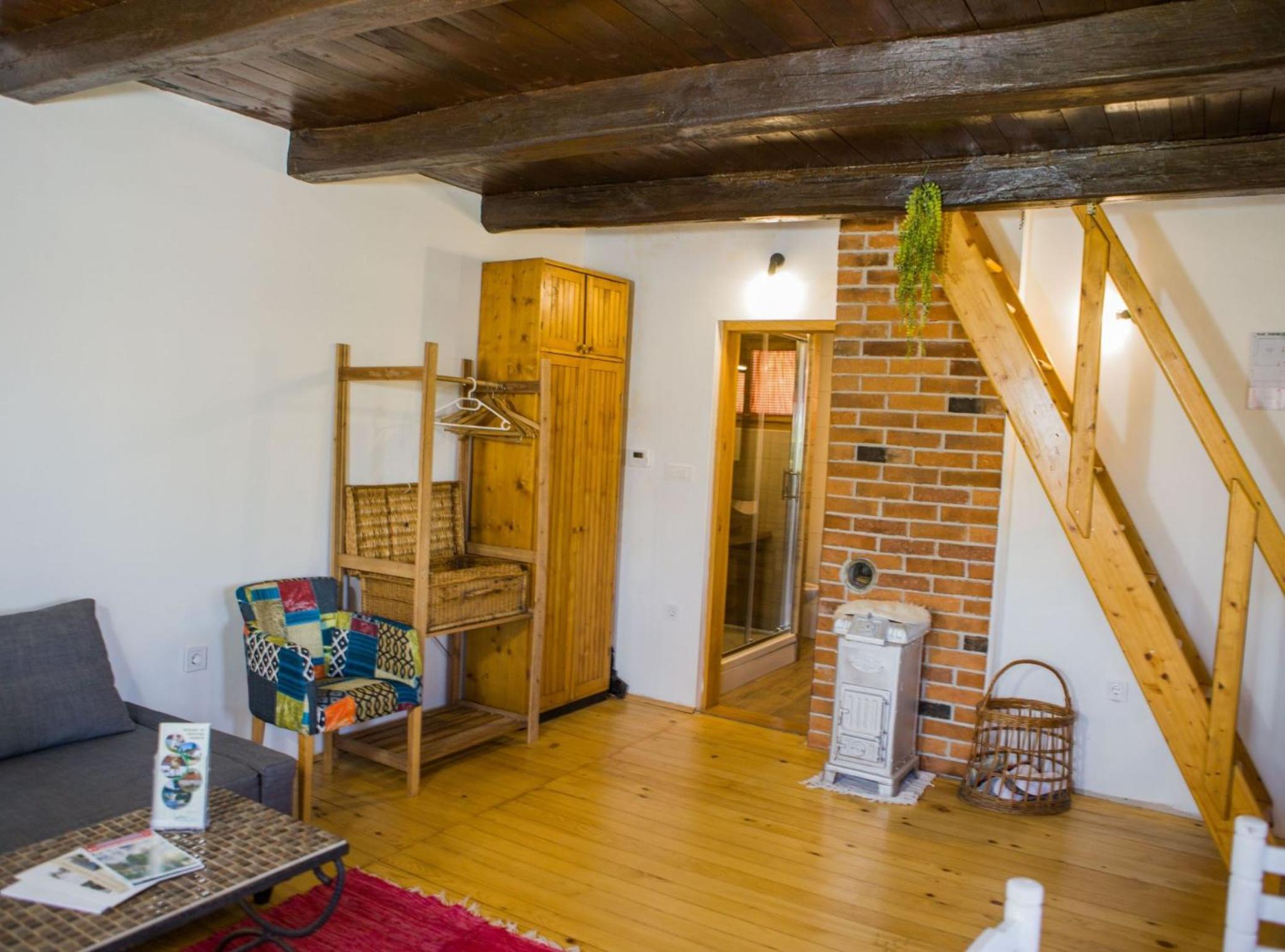 One-Bedroom House photo 1