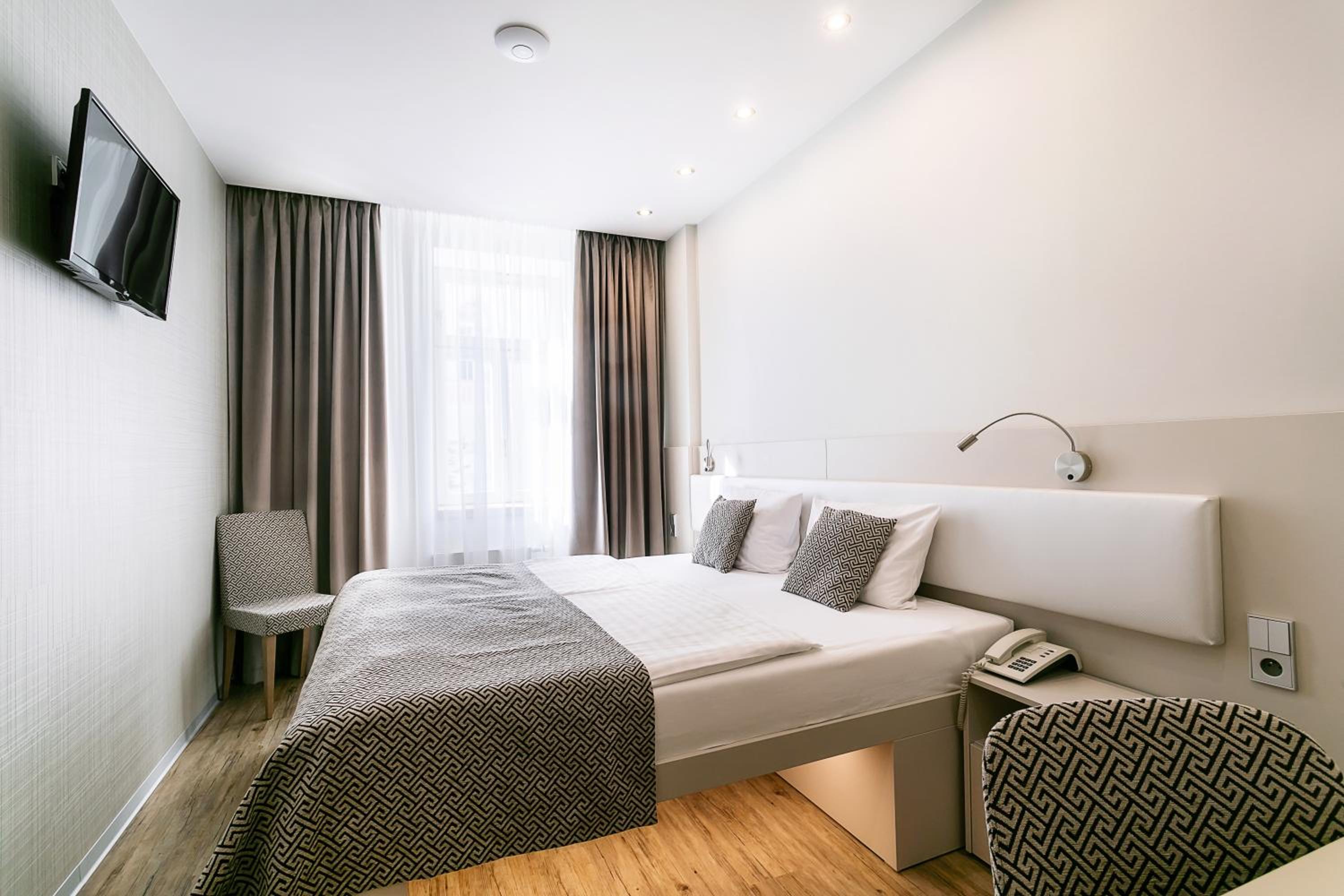 Available room
