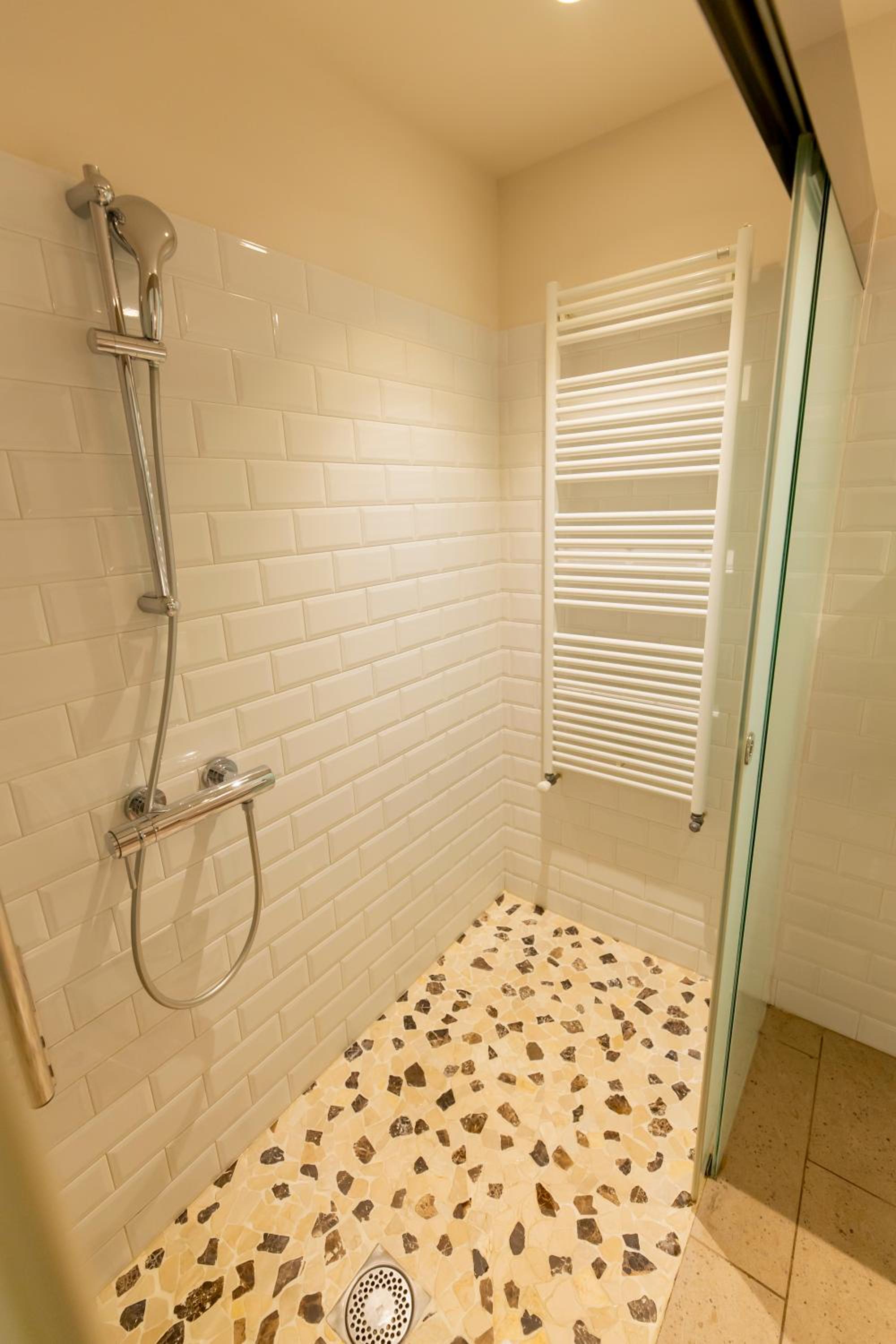 Superior Double or Twin Room - Photo 4