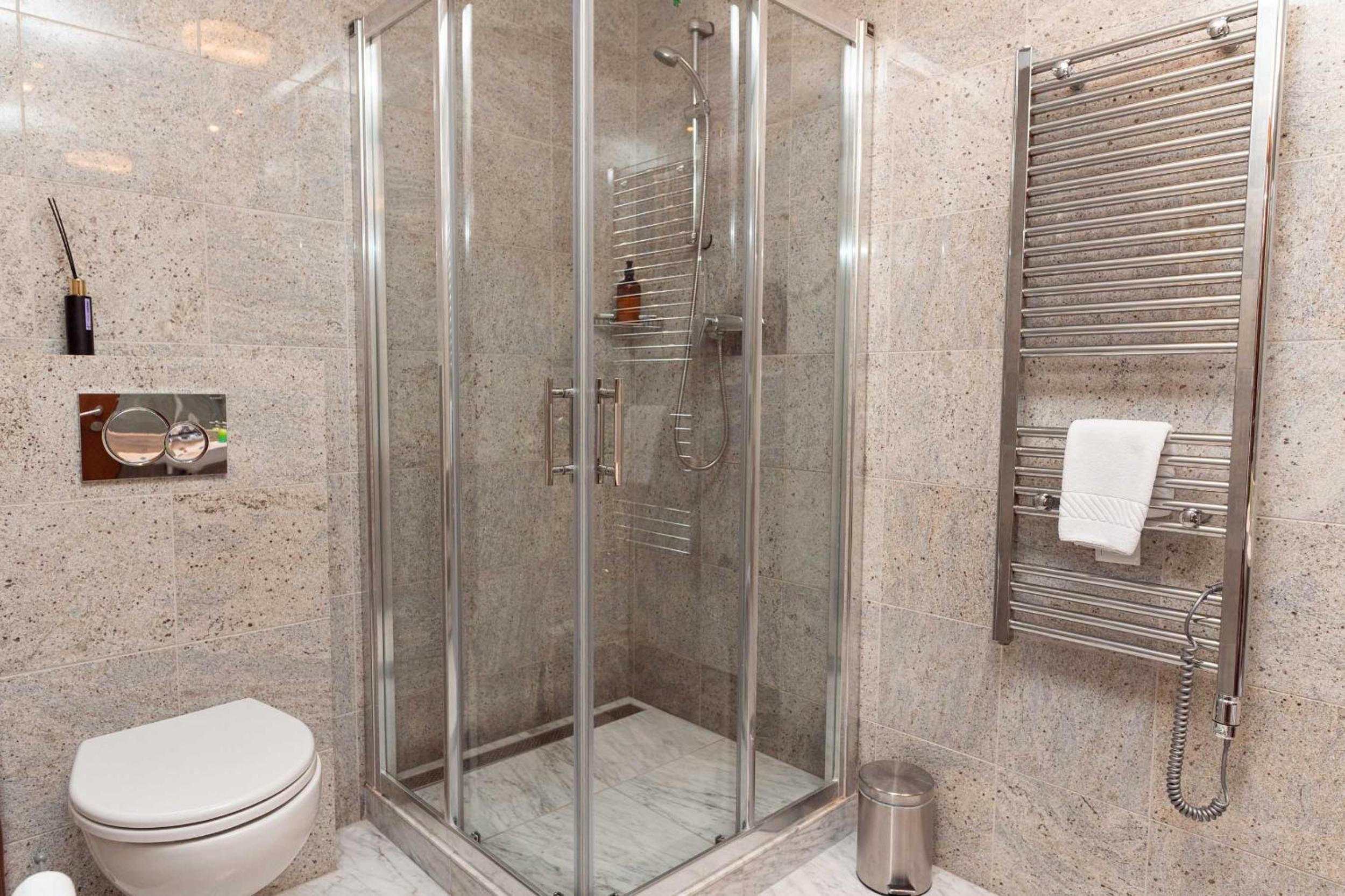 Superior Triple Room - Photo 8