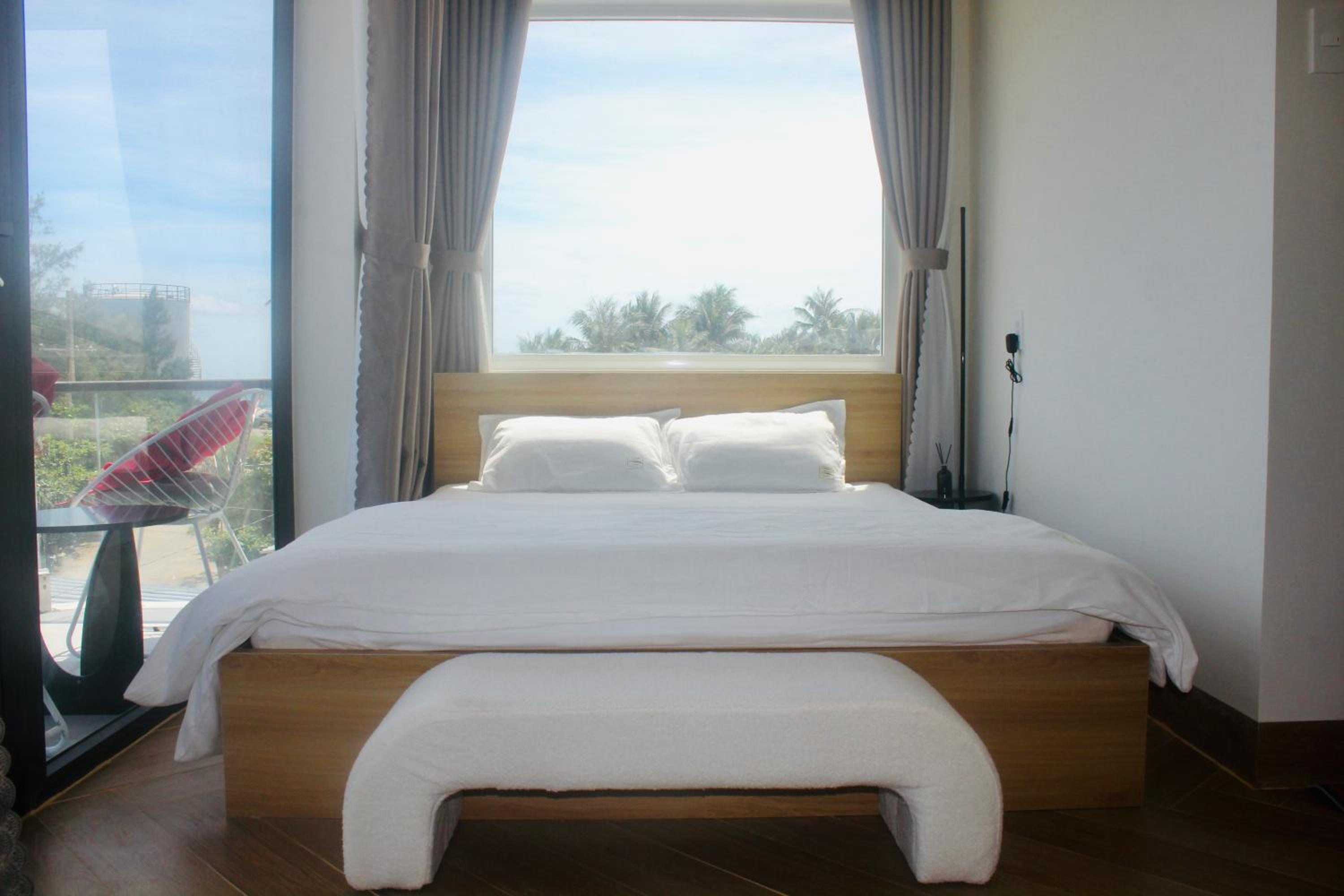 Deluxe Double Room With Balcony And Sea View photo 3